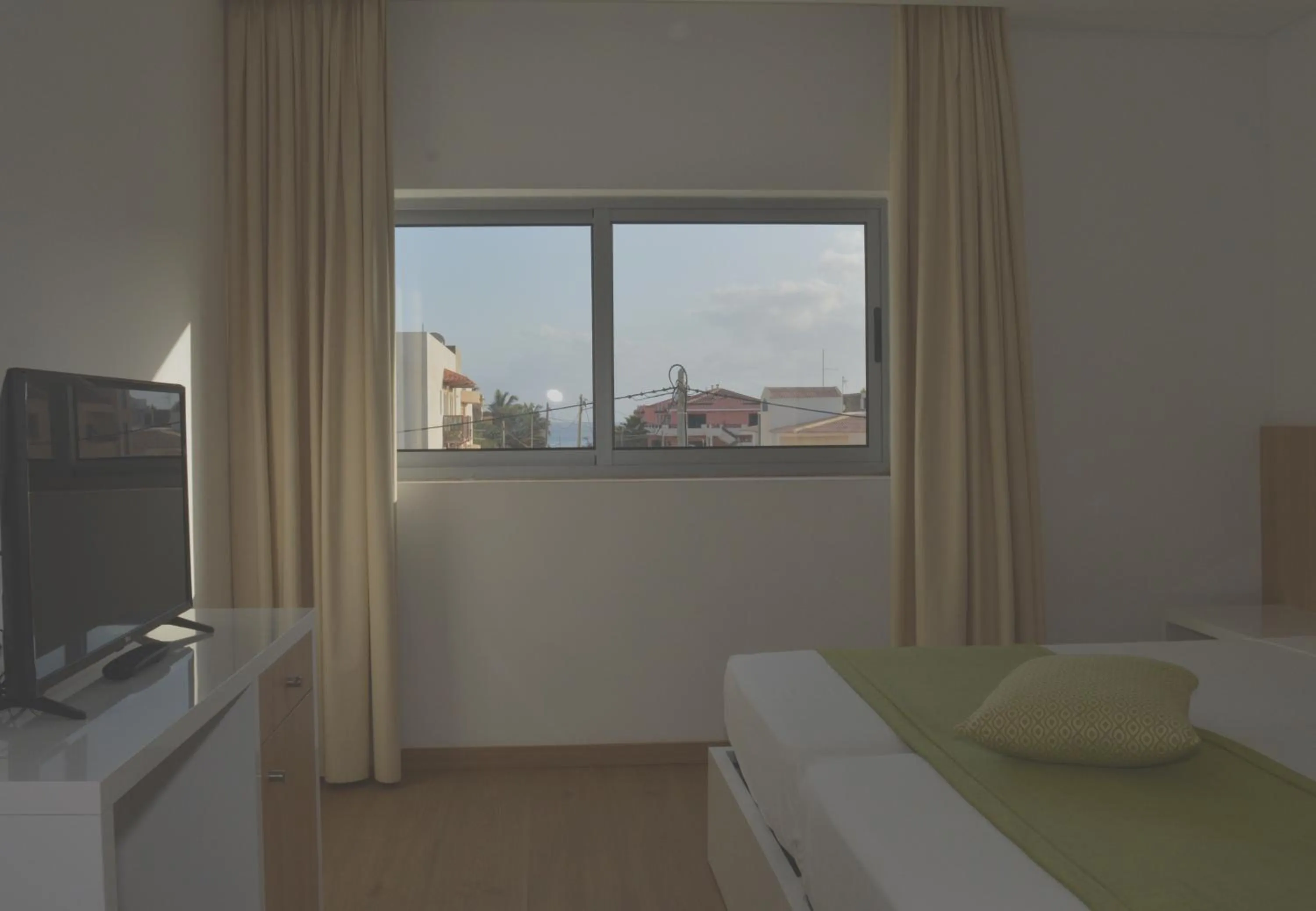 Standard Suite - single occupancy in Hotel Da Luz