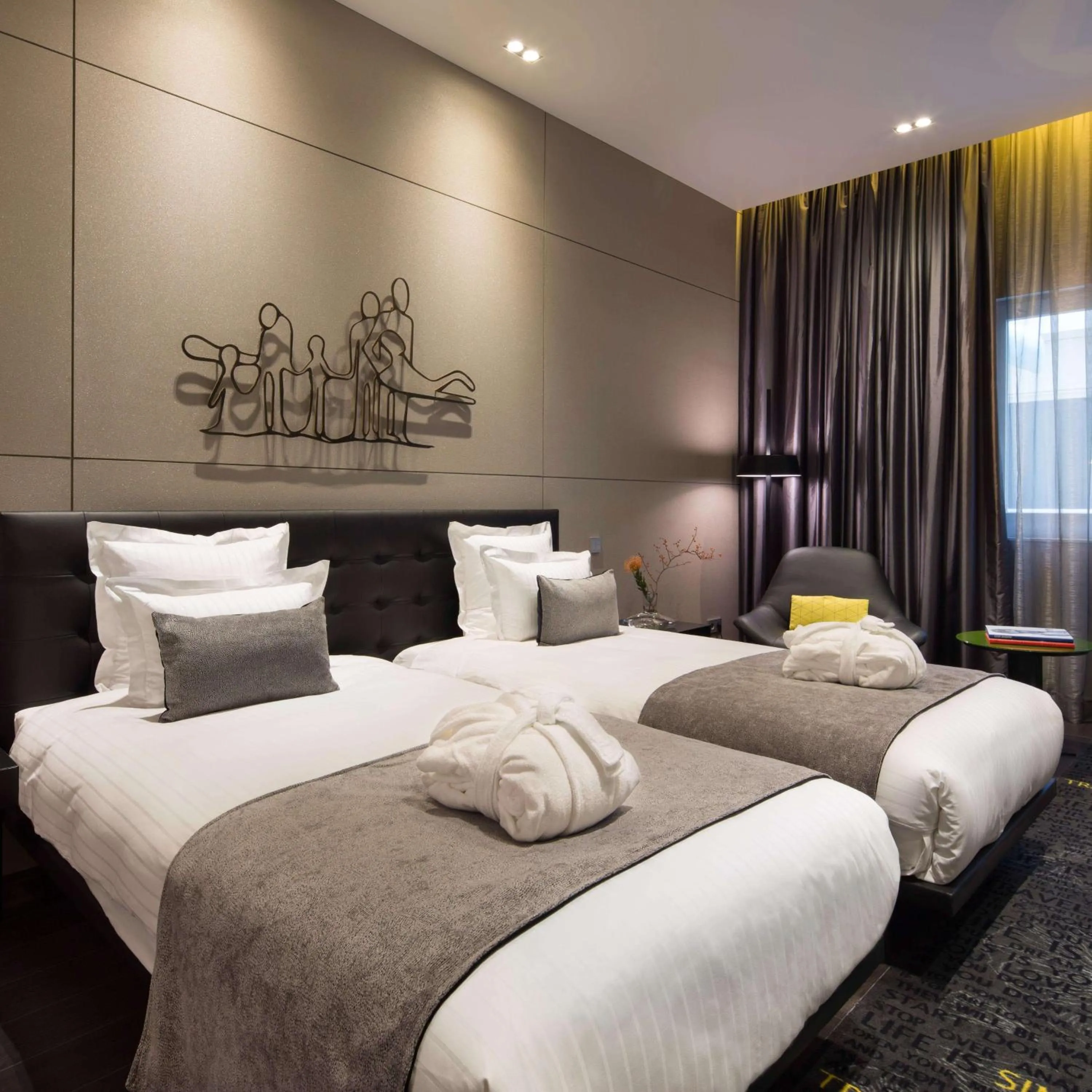 Art Twin Room in art'otel amsterdam, Powered by Radisson Hotels