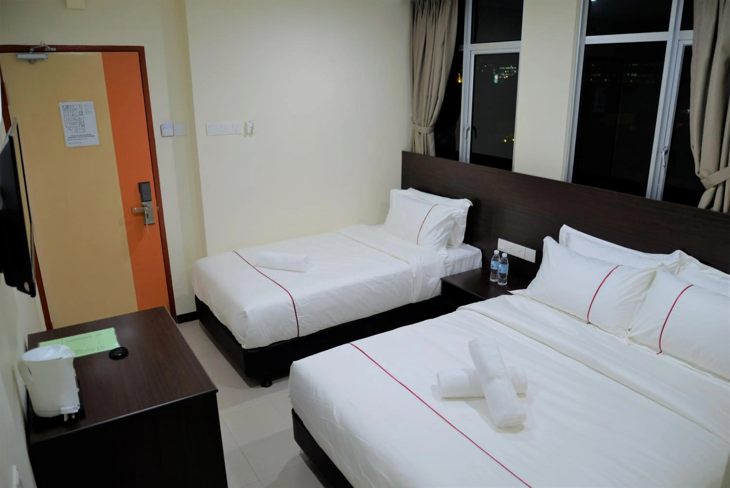 Triple Room in DCozy Hotel