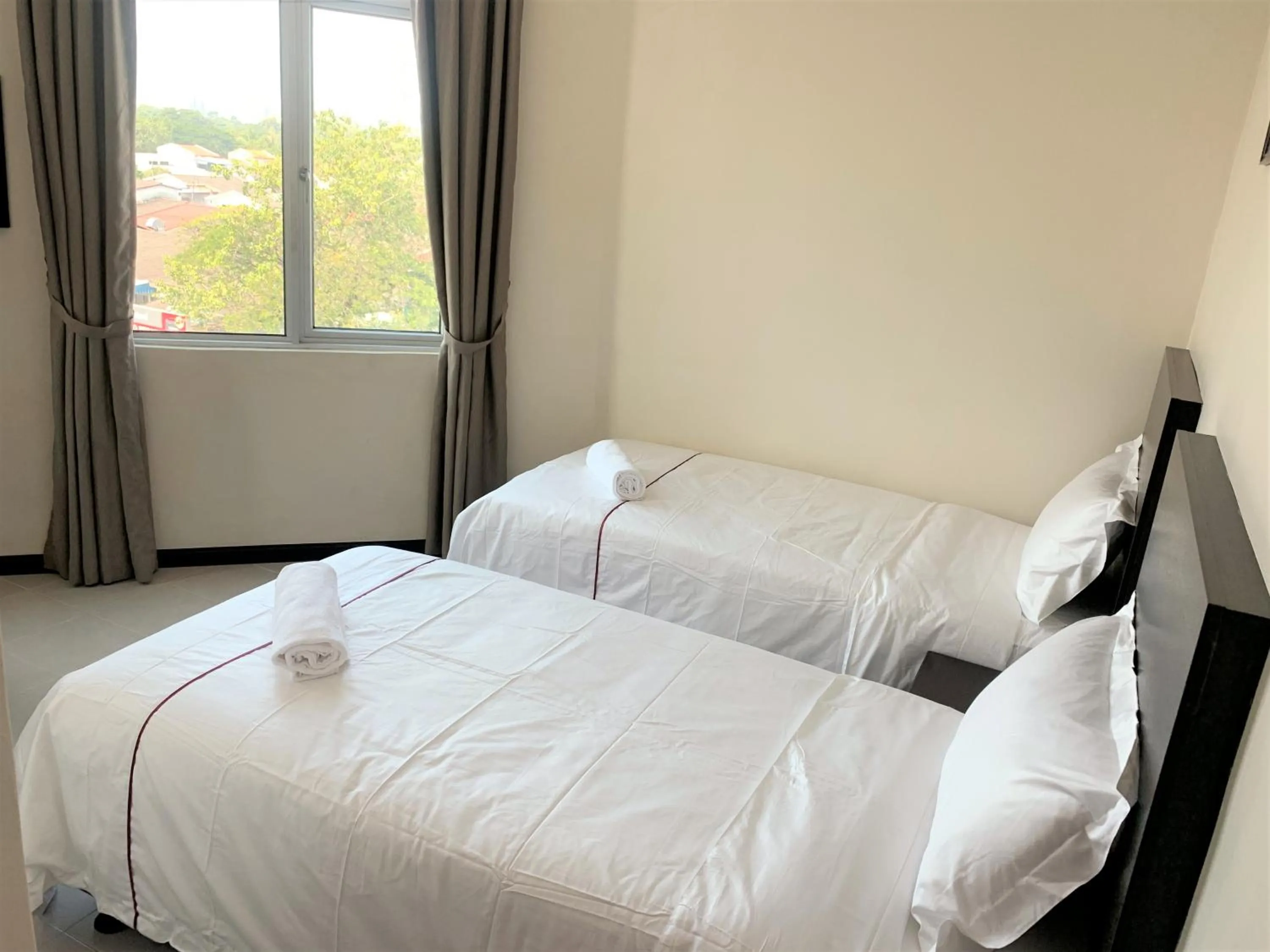 Deluxe Twin Room in DCozy Hotel