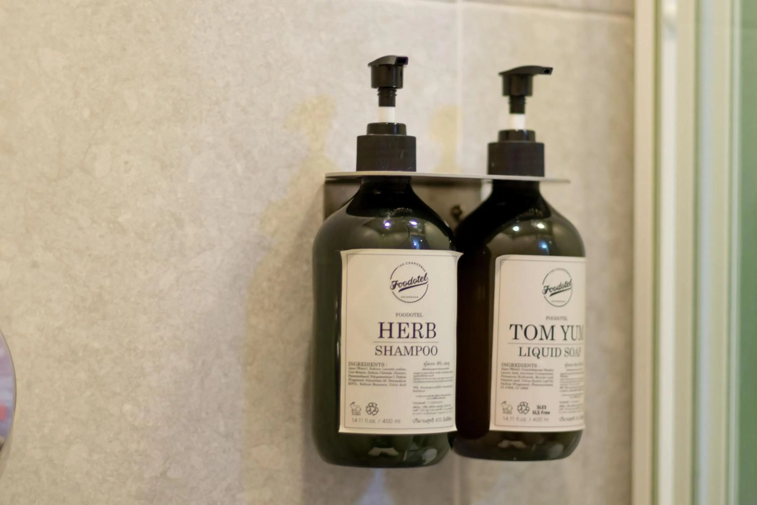 Deluxe Twin Room in FOODOTEL