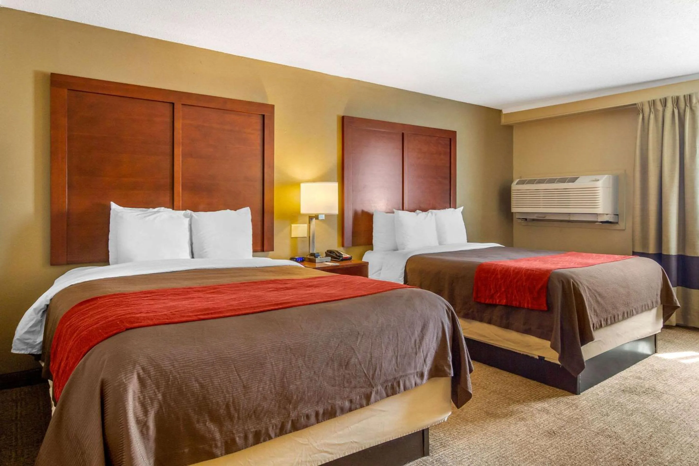 Queen Room with Two Queen Beds - Non-Smoking in Holiday Inn Express Denver Central - North