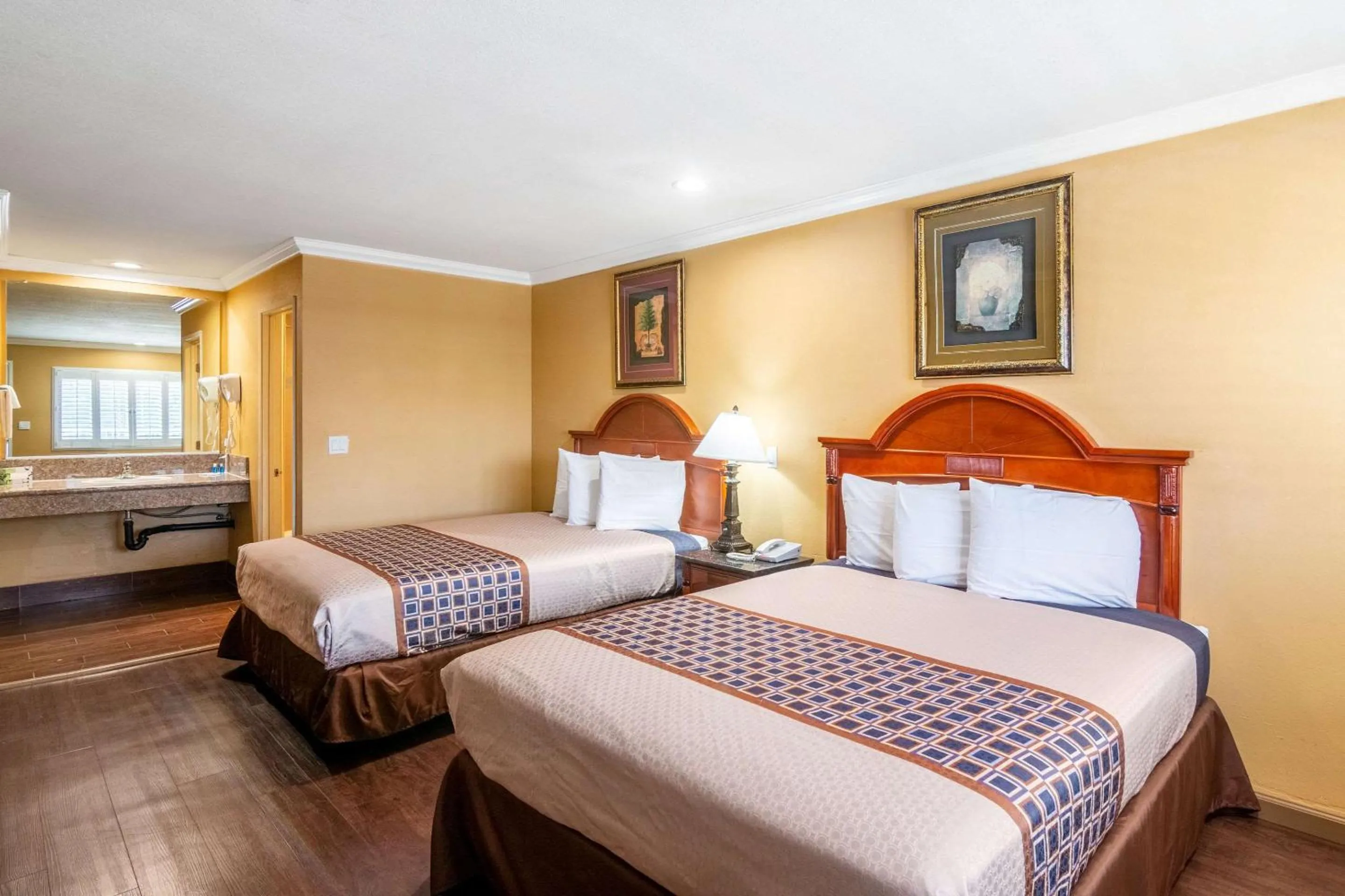 Standard Room, 2 Queen Beds, Non Smoking in Rodeway Inn Artesia Cerritos