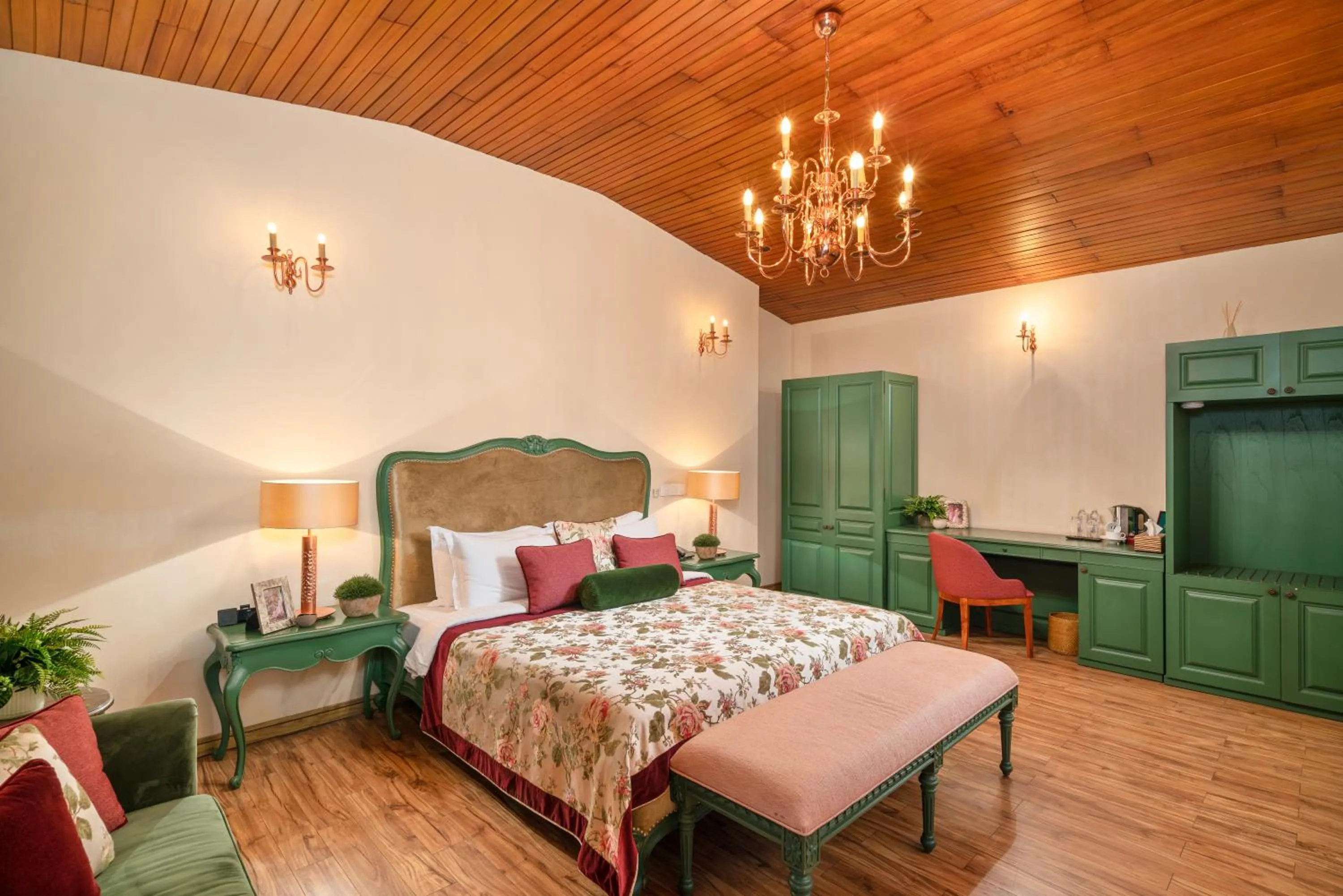 Deluxe Room with Balcony and Pool View in Clove Villa