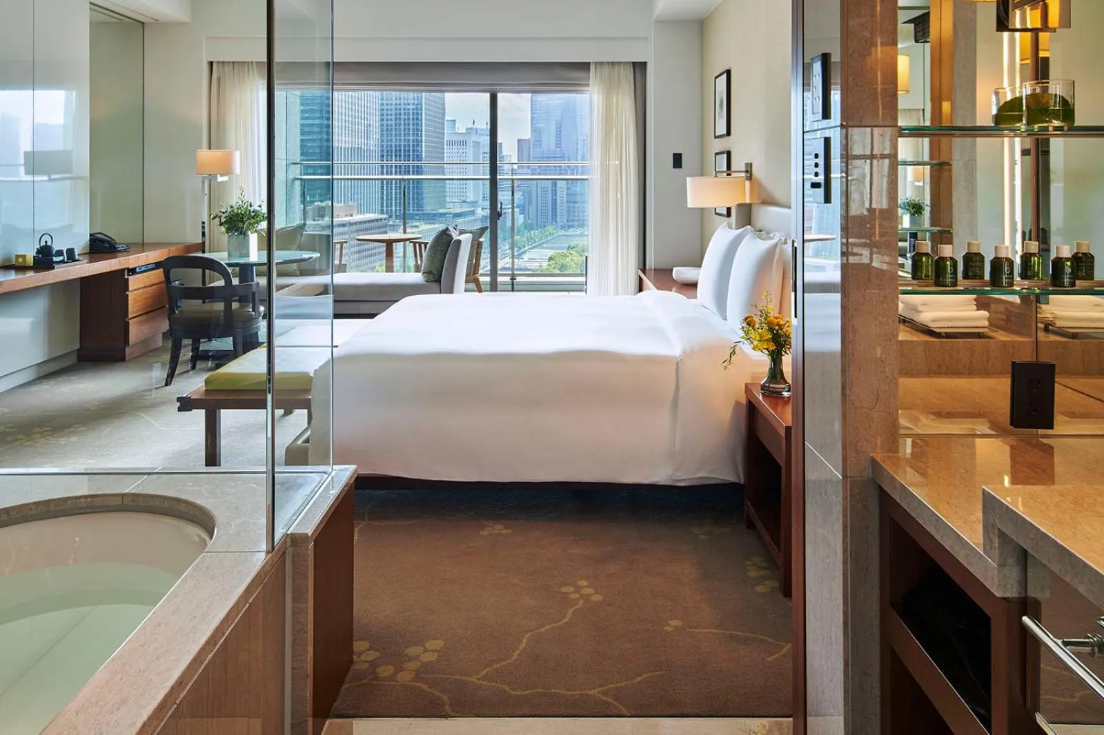 Deluxe Twin Room with Balcony - single occupancy in Palace Hotel Tokyo