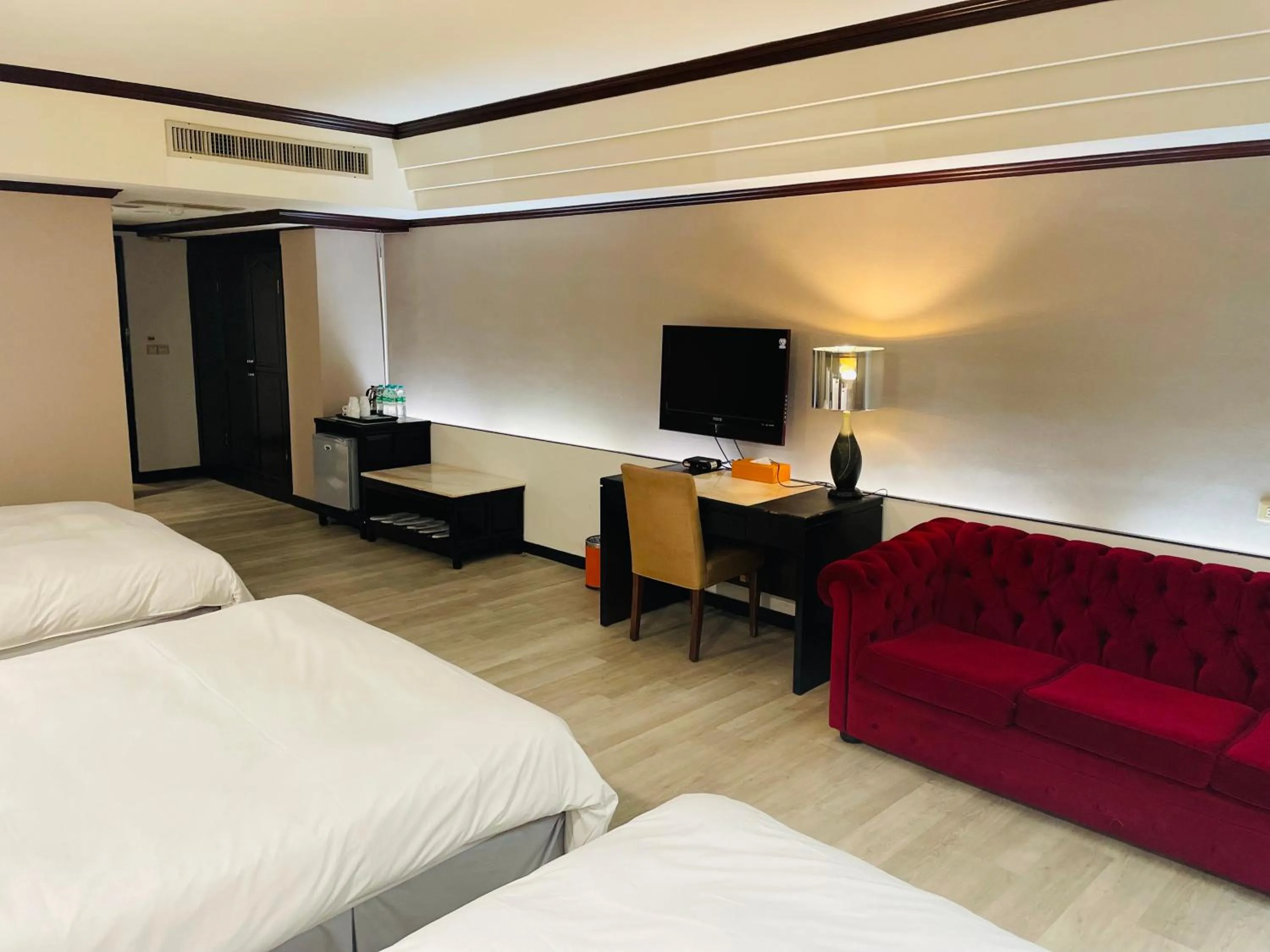 Standard Sextuple Room in Felicity Business Hotel