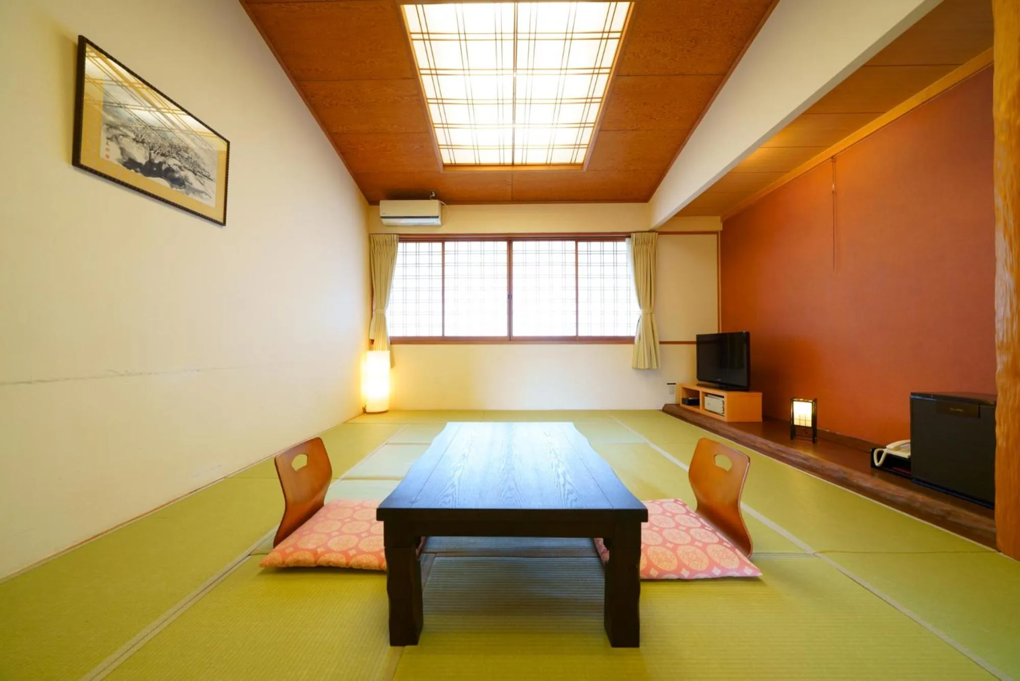 Japanese-Style Room in Yawaragi-no-Sato Yadoya
