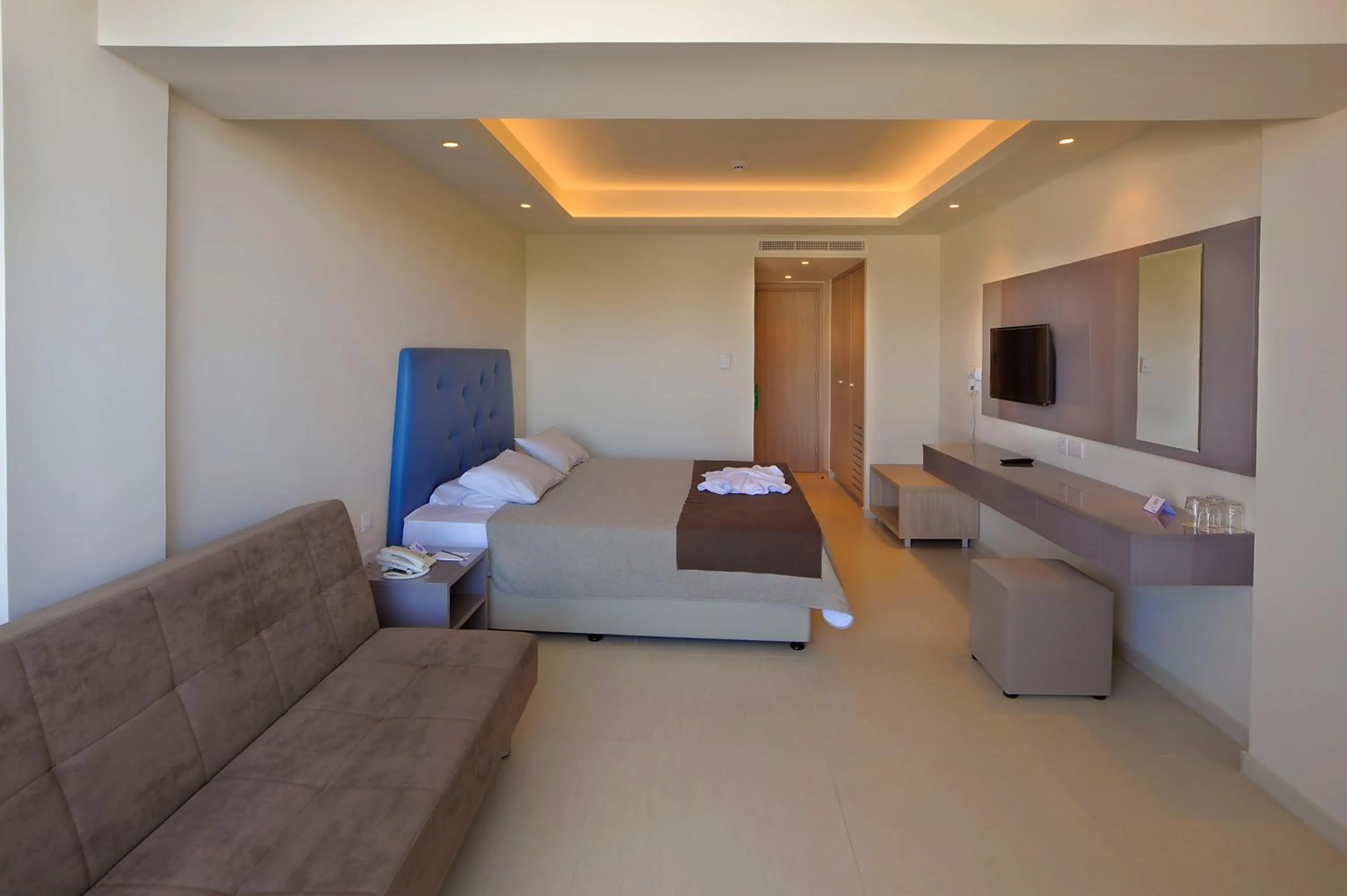 Deluxe Sea View Room with Indoor/Outdoor Spa Bath in Nelia Beach Hotel & Spa