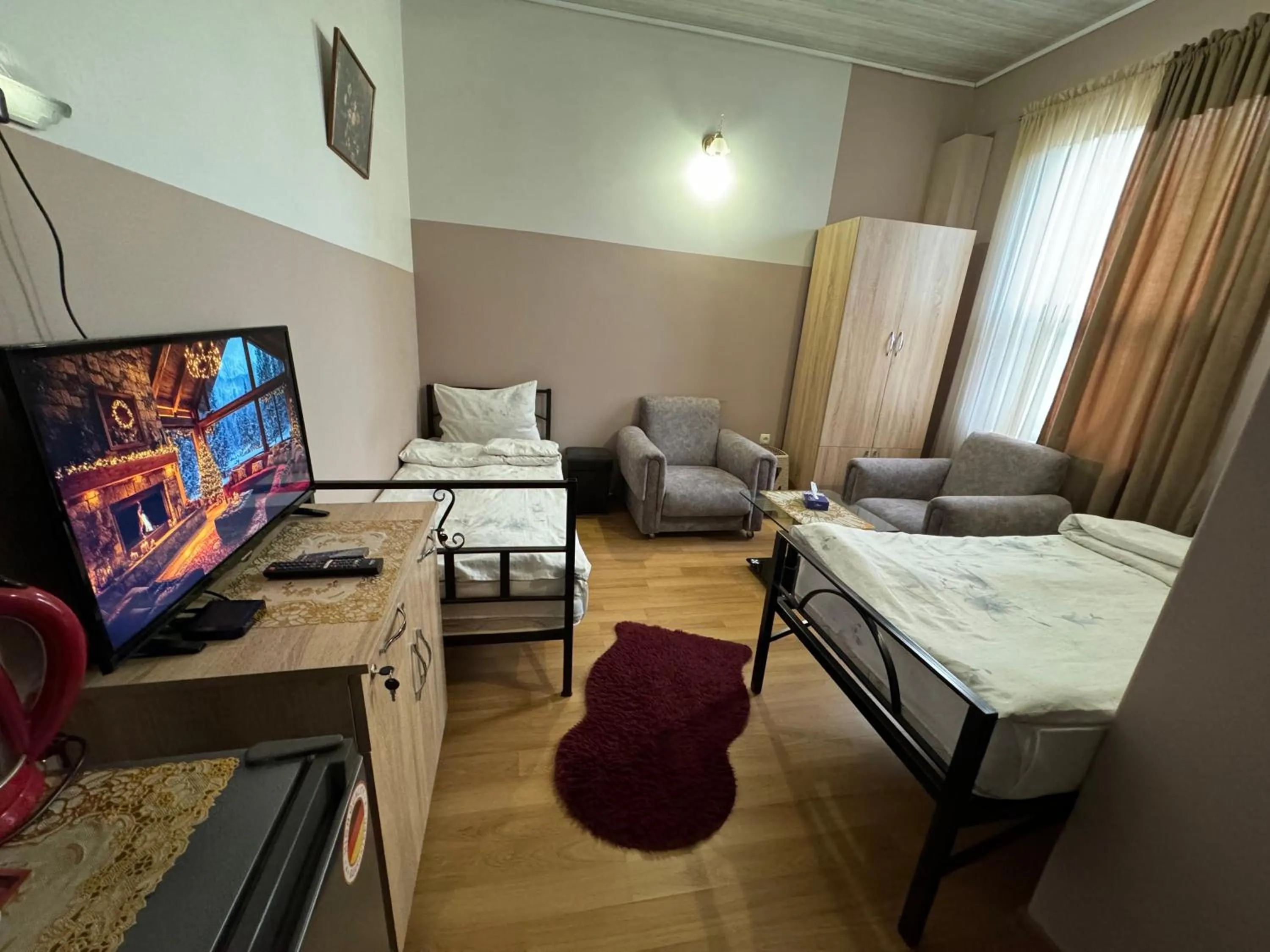 Twin Room with Bath - single occupancy in ALEM Hotel