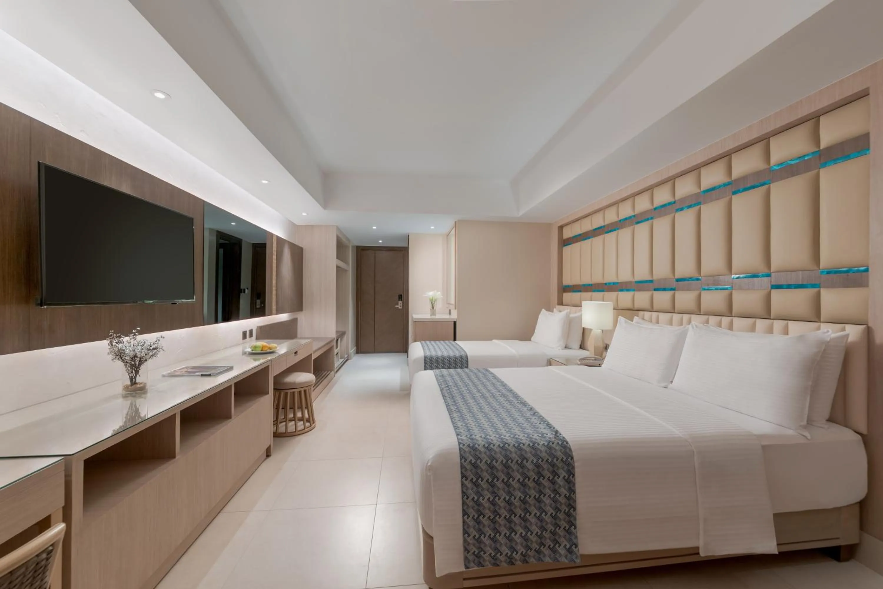 Deluxe Room with Direct Pool Access in Henann Tawala Resort