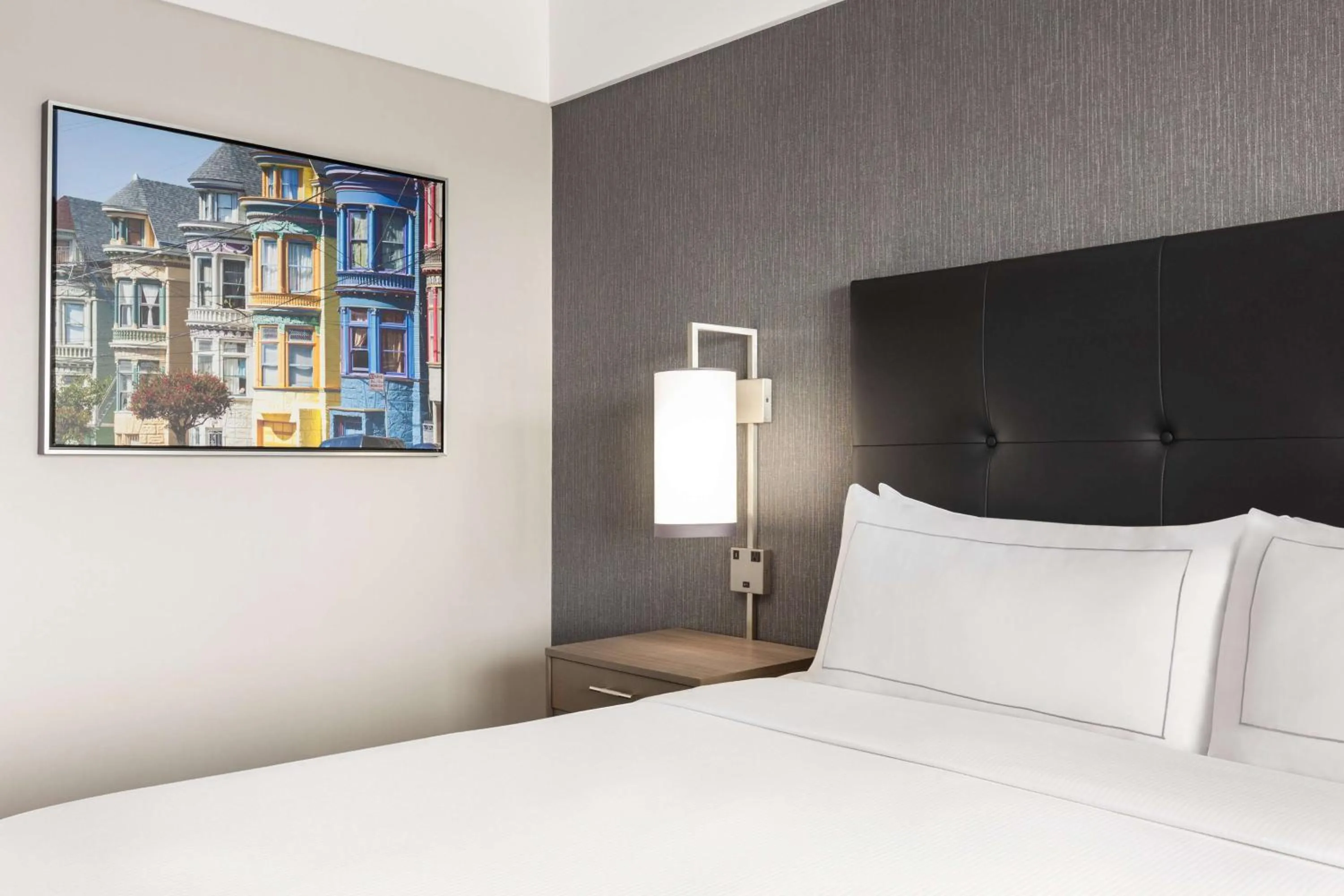 Deluxe King Room with Bay View in Hilton San Francisco Financial District