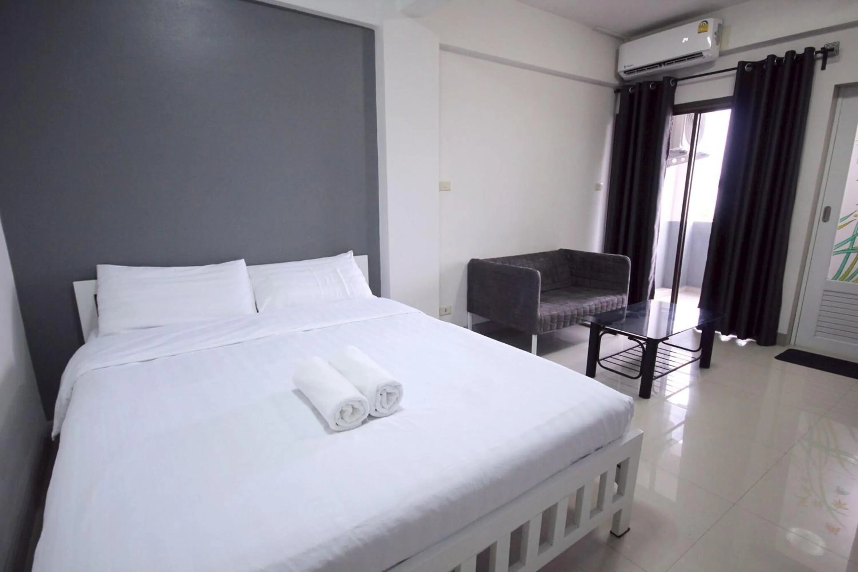 Standard Double Room in Sakun Place