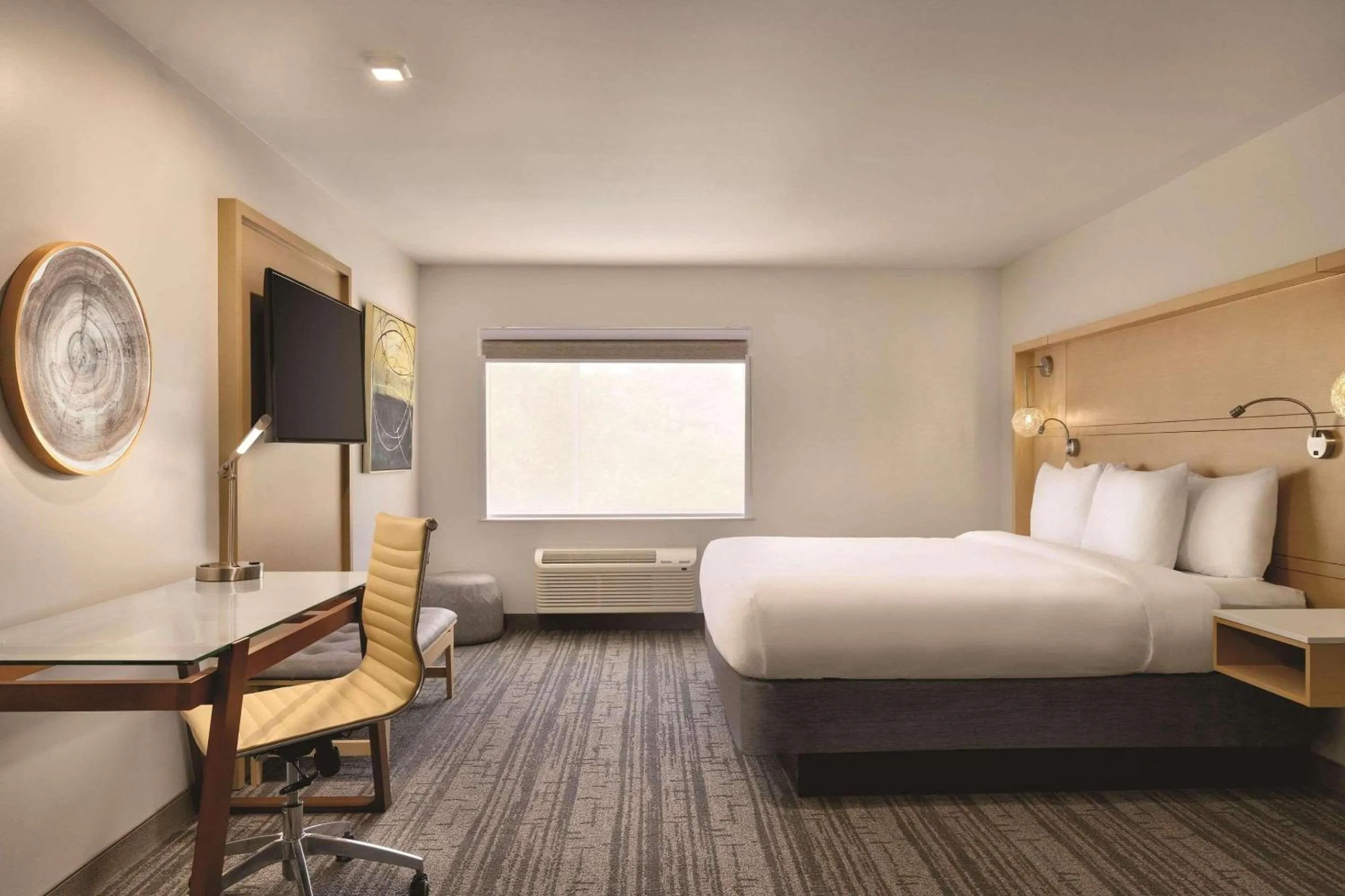 King Room - Non-Smoking in Radisson Hotel Atlanta Airport