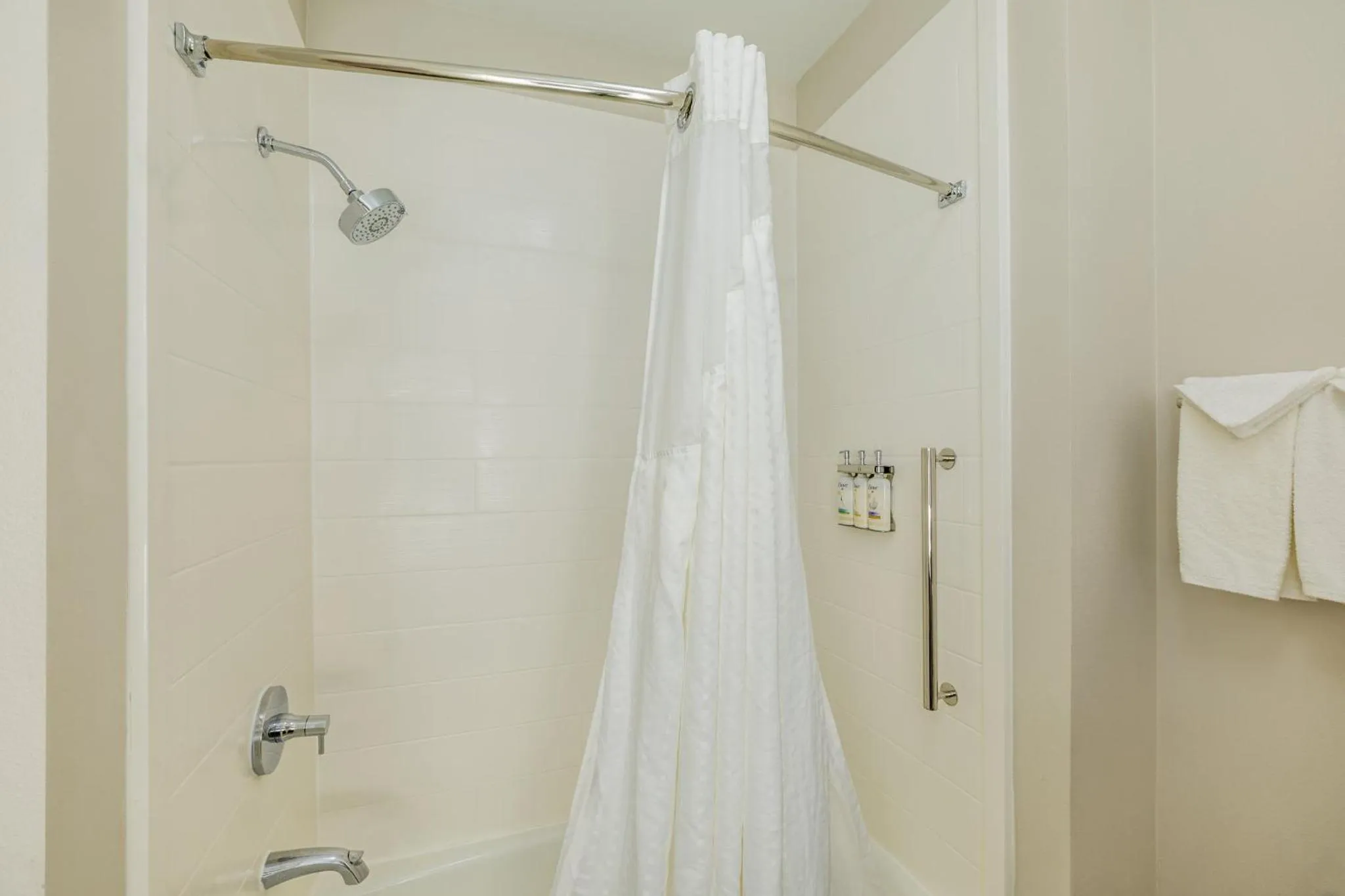 Standard Room with Two Queen Beds in Holiday Inn Express & Suites Lindale - Tyler by IHG