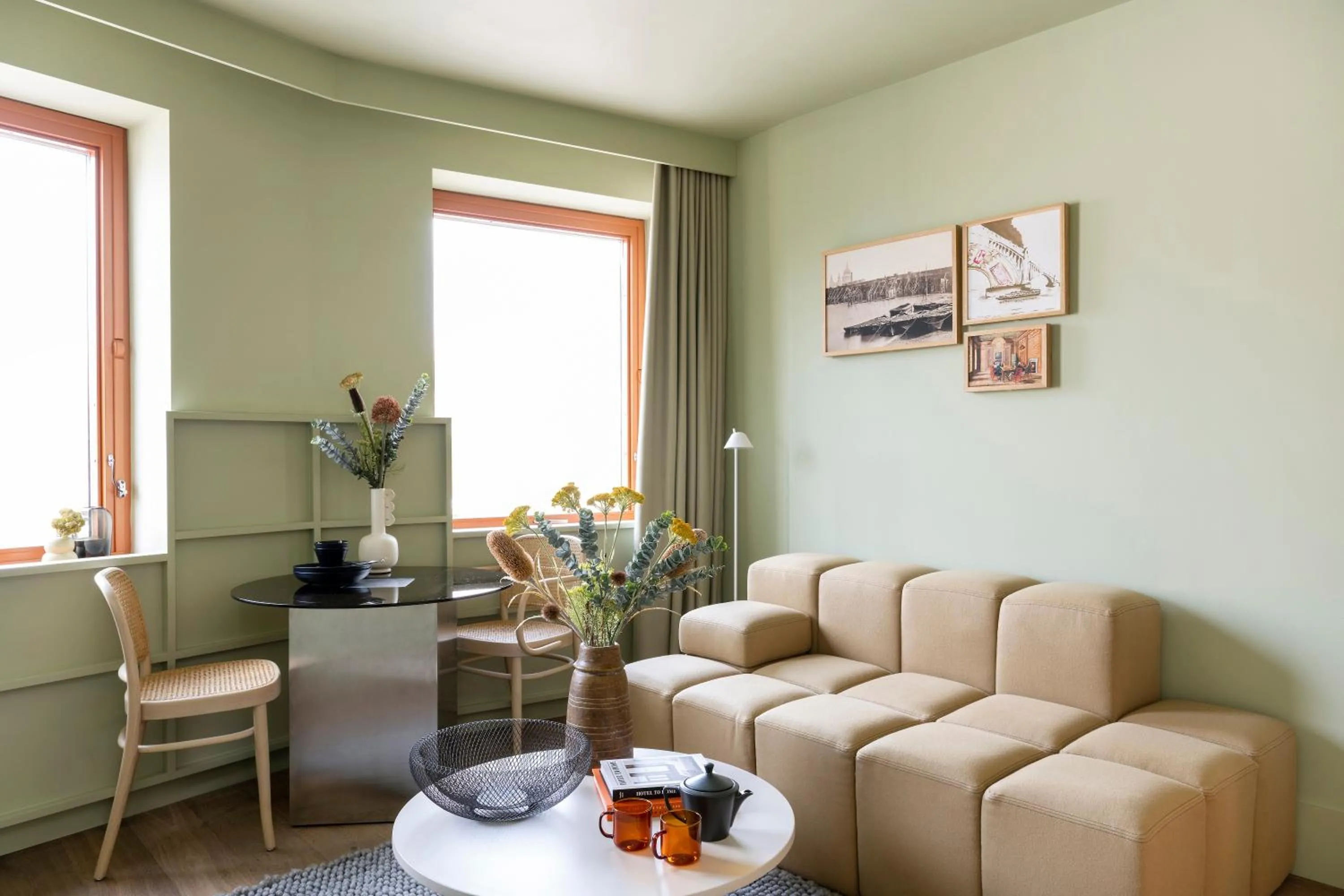 One Bedroom Open Plan Suite in Locke at Broken Wharf