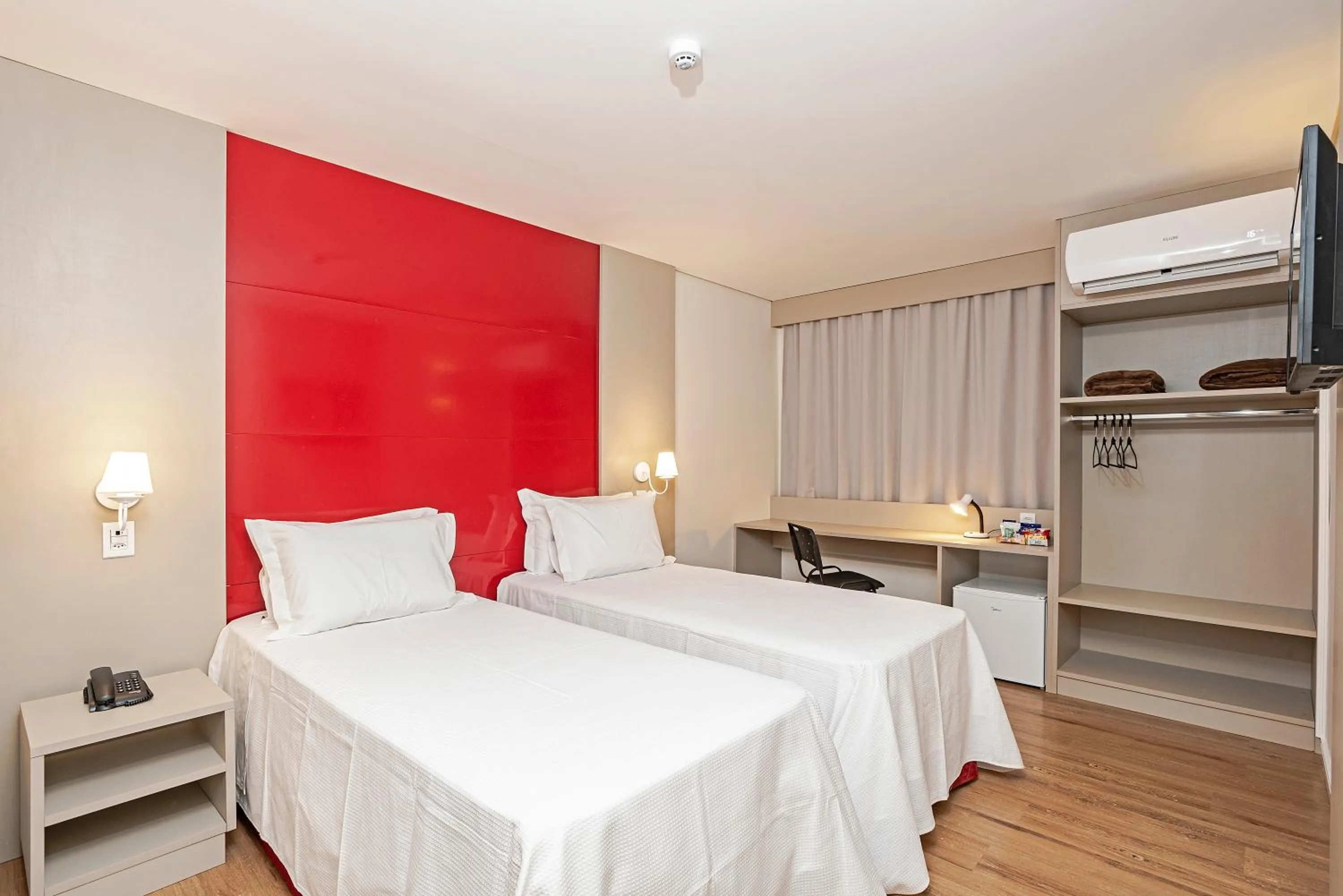 Twin Room - single occupancy - Disability Access in Slim Guarapuava