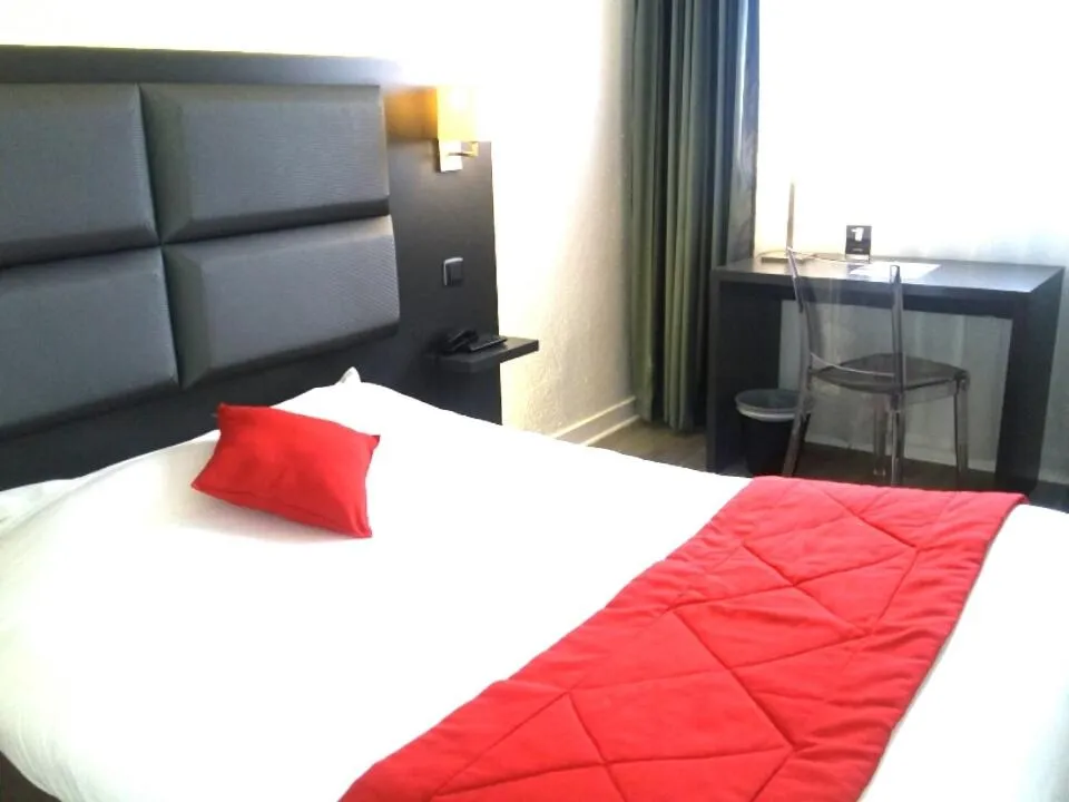 Double Room in Hôtel D'orsay