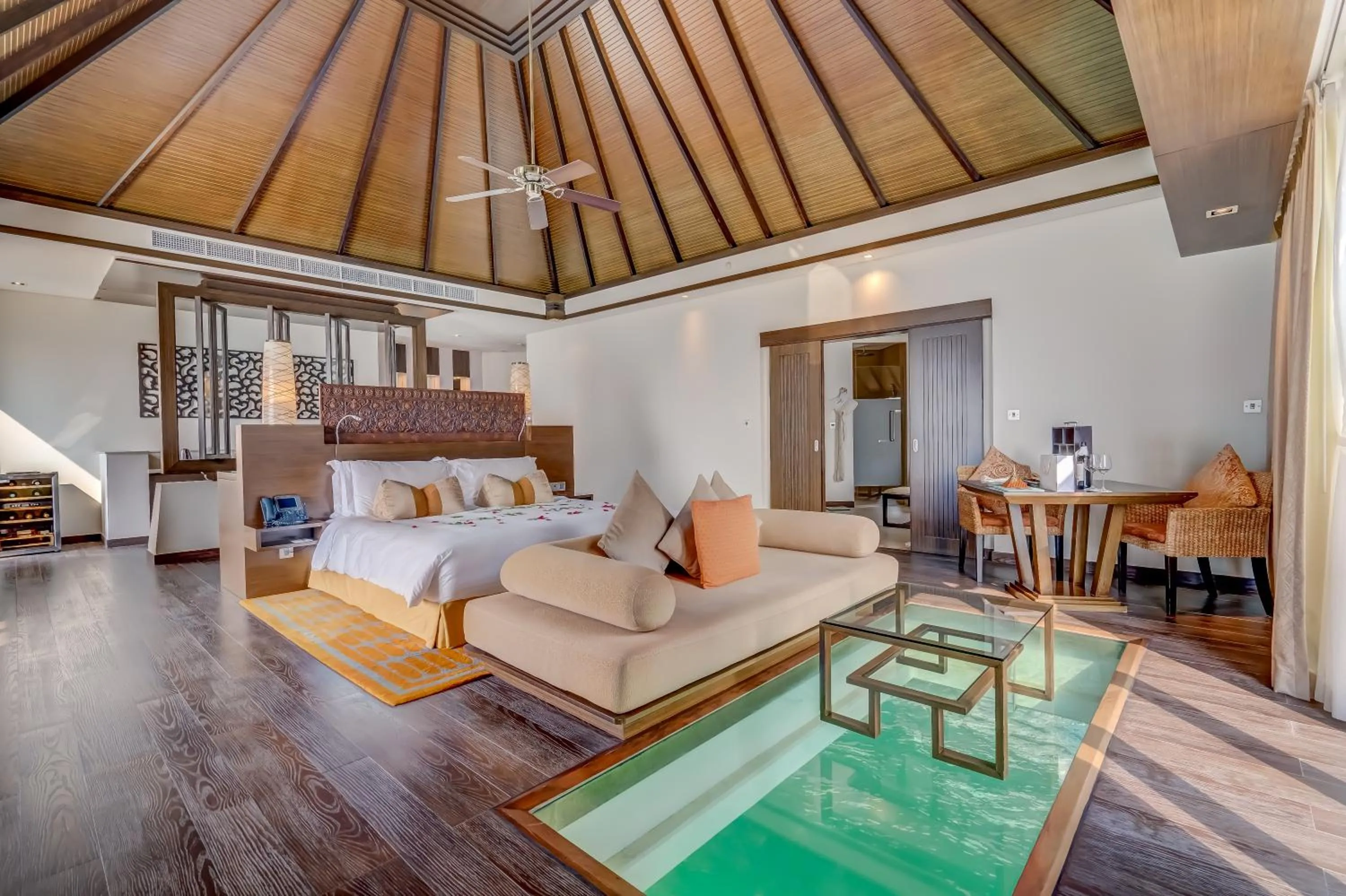 One Bedroom Over Water Villa in Anantara The Palm Dubai Resort