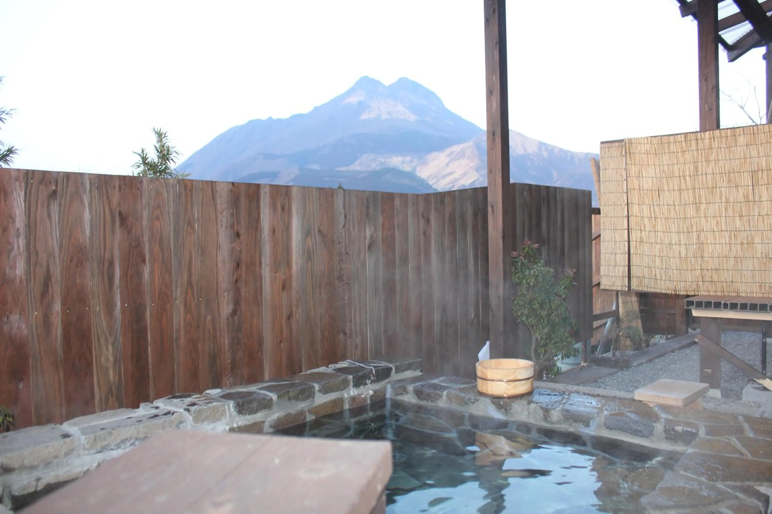 Standard Suite in Yufuin-Sanso Waremokou