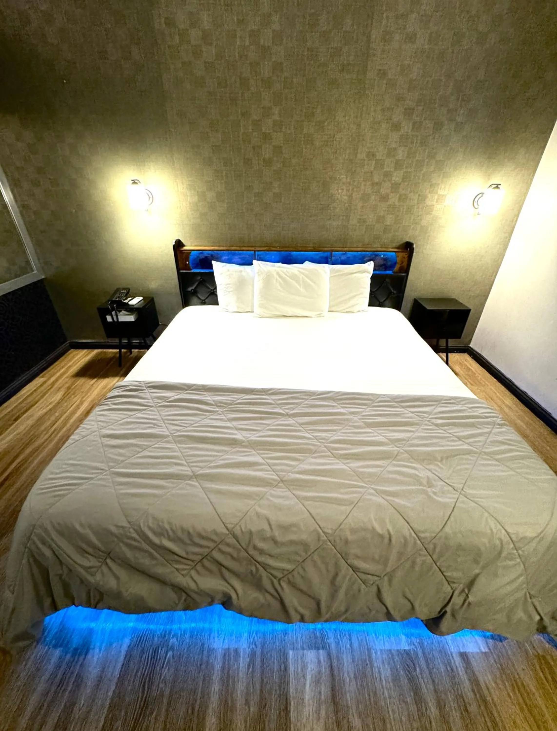 King Room in Cabana Hotel Yankee Stadium