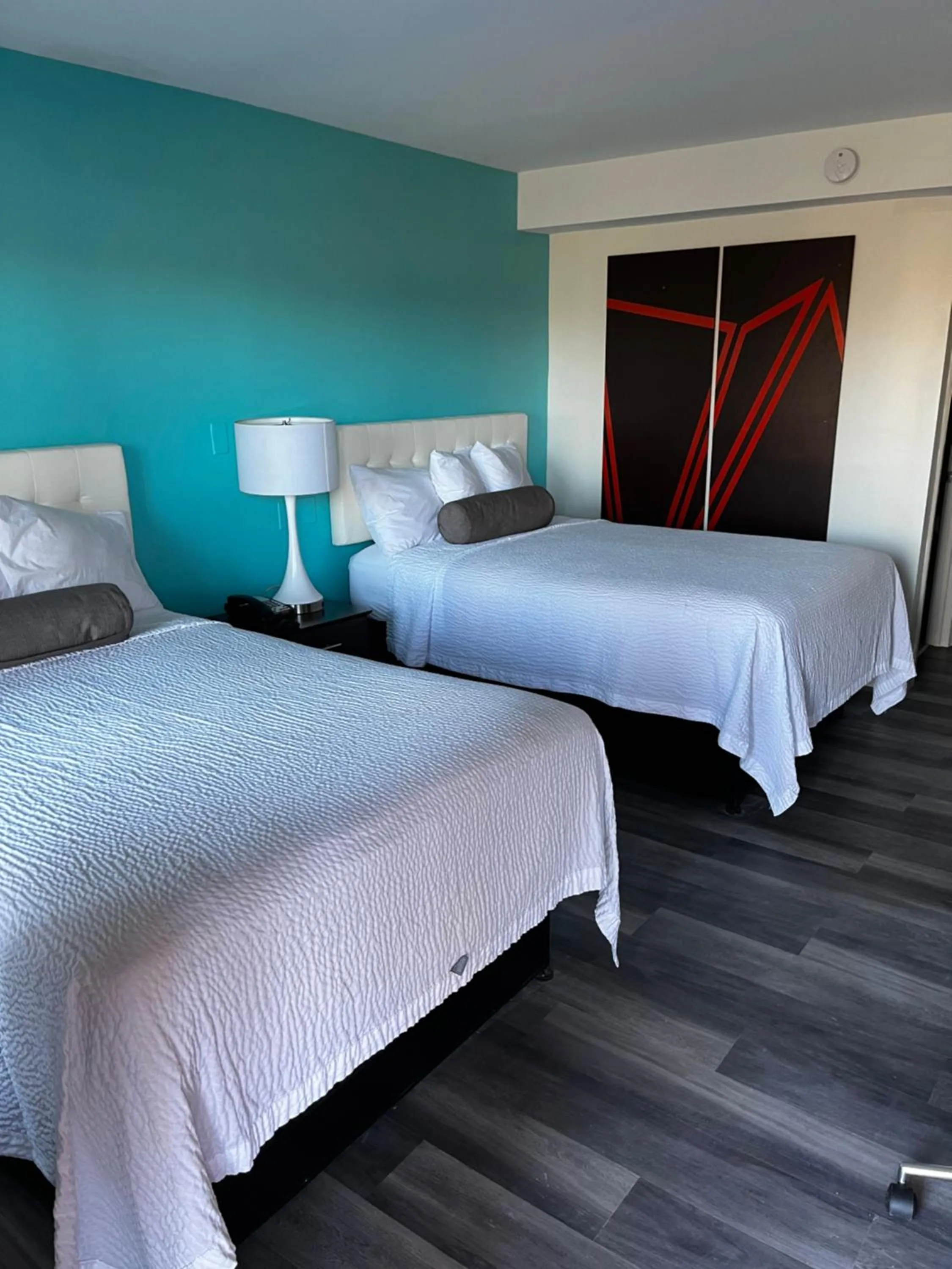 Double Room with Two Double Beds  - Non-Smoking in Howard Johnson by Wyndham Rocky Hill