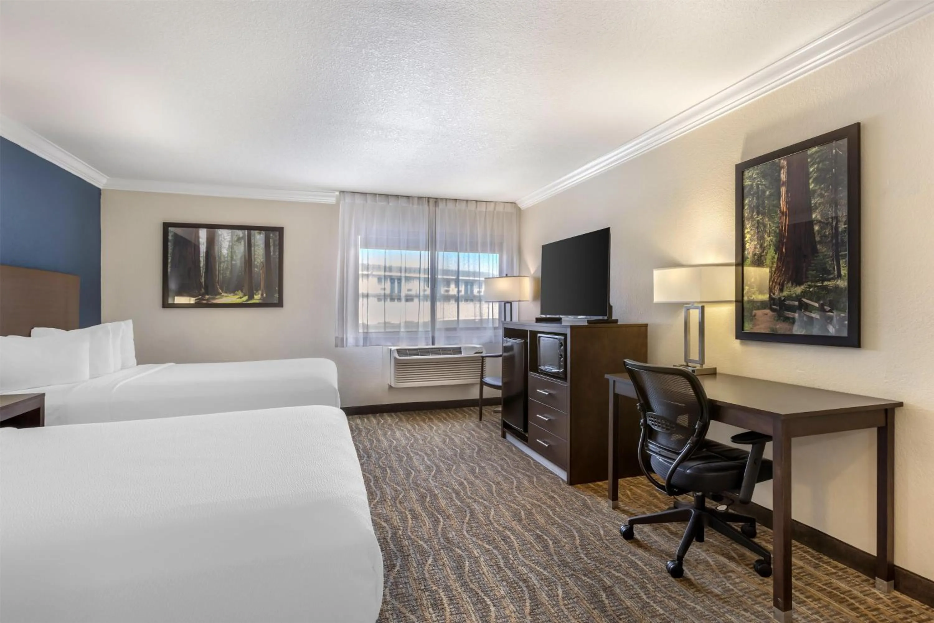 Queen Room with Two Queen Beds - Non-Smoking in Best Western Town & Country Lodge