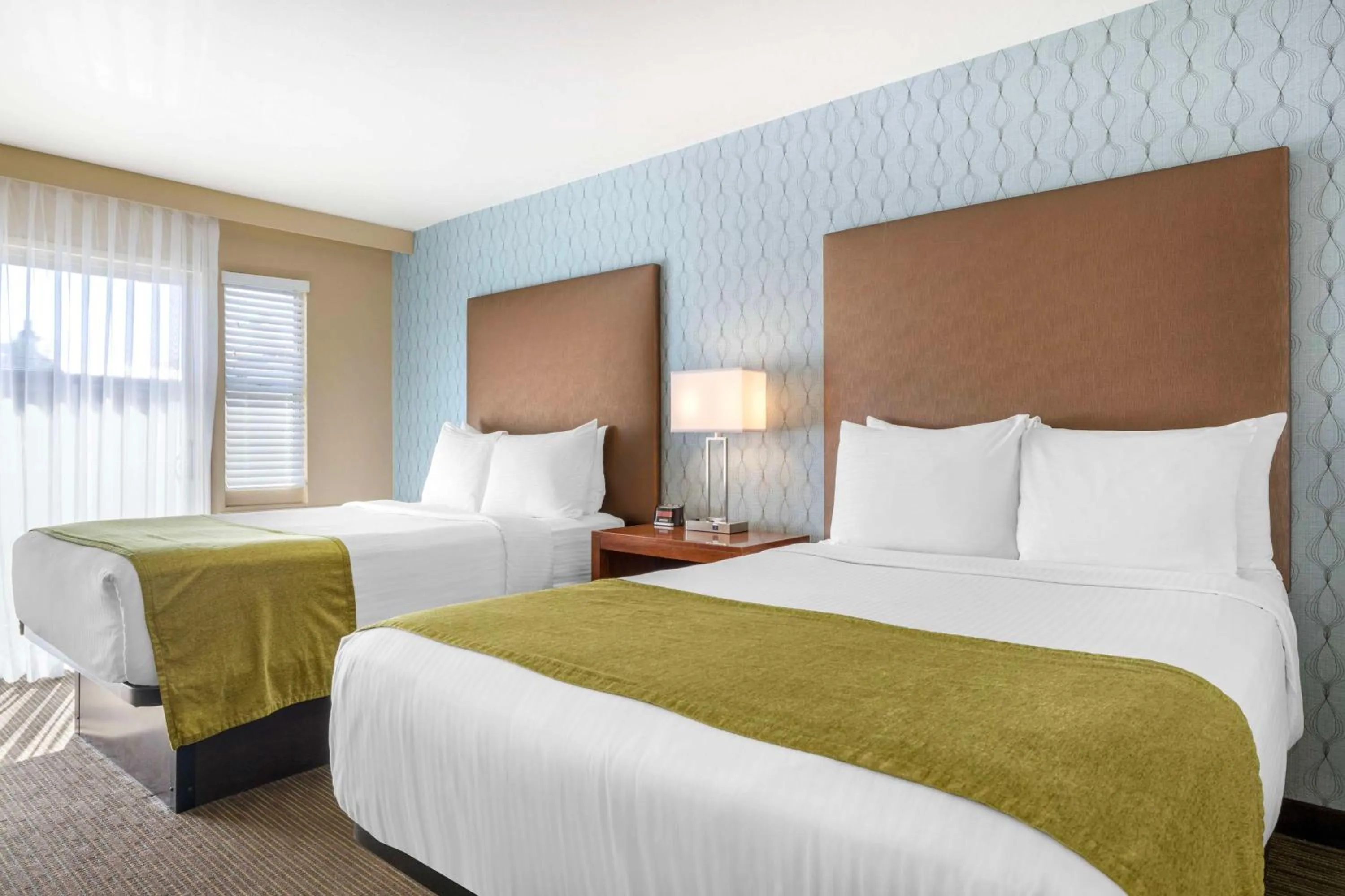 Double Room with Two Double Beds and Partial Ocean View - Balcony/Non-Smoking in Best Western Plus Beach View Lodge Carlsbad