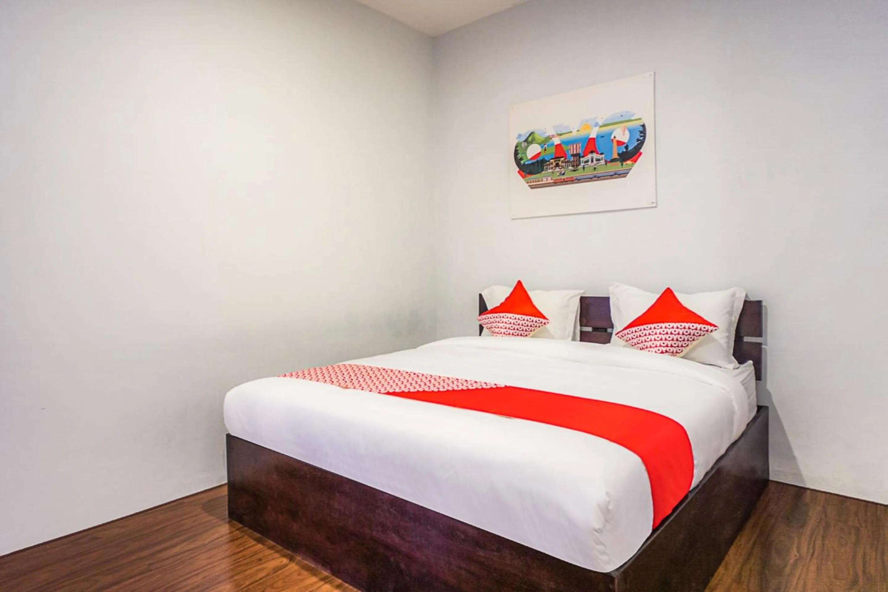 Deluxe Double Room in Hotel O Citra Anggrek