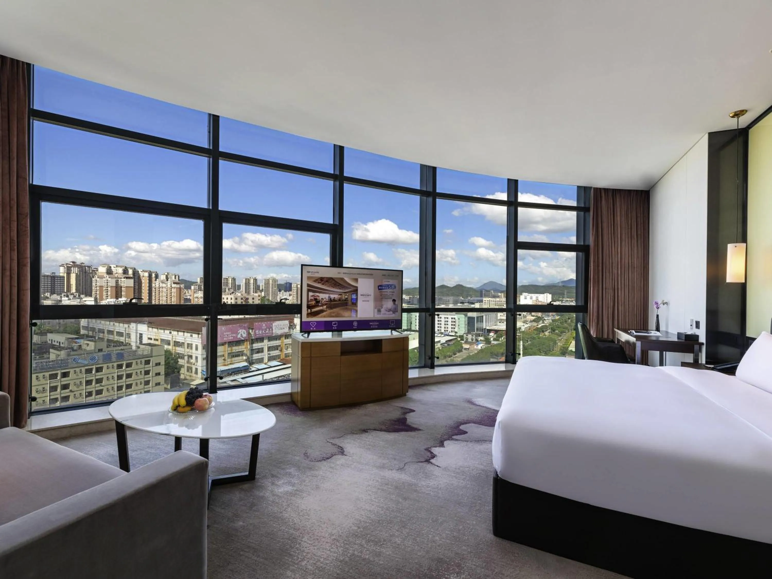 Privilege King Room in Mercure Shenzhen Longgang