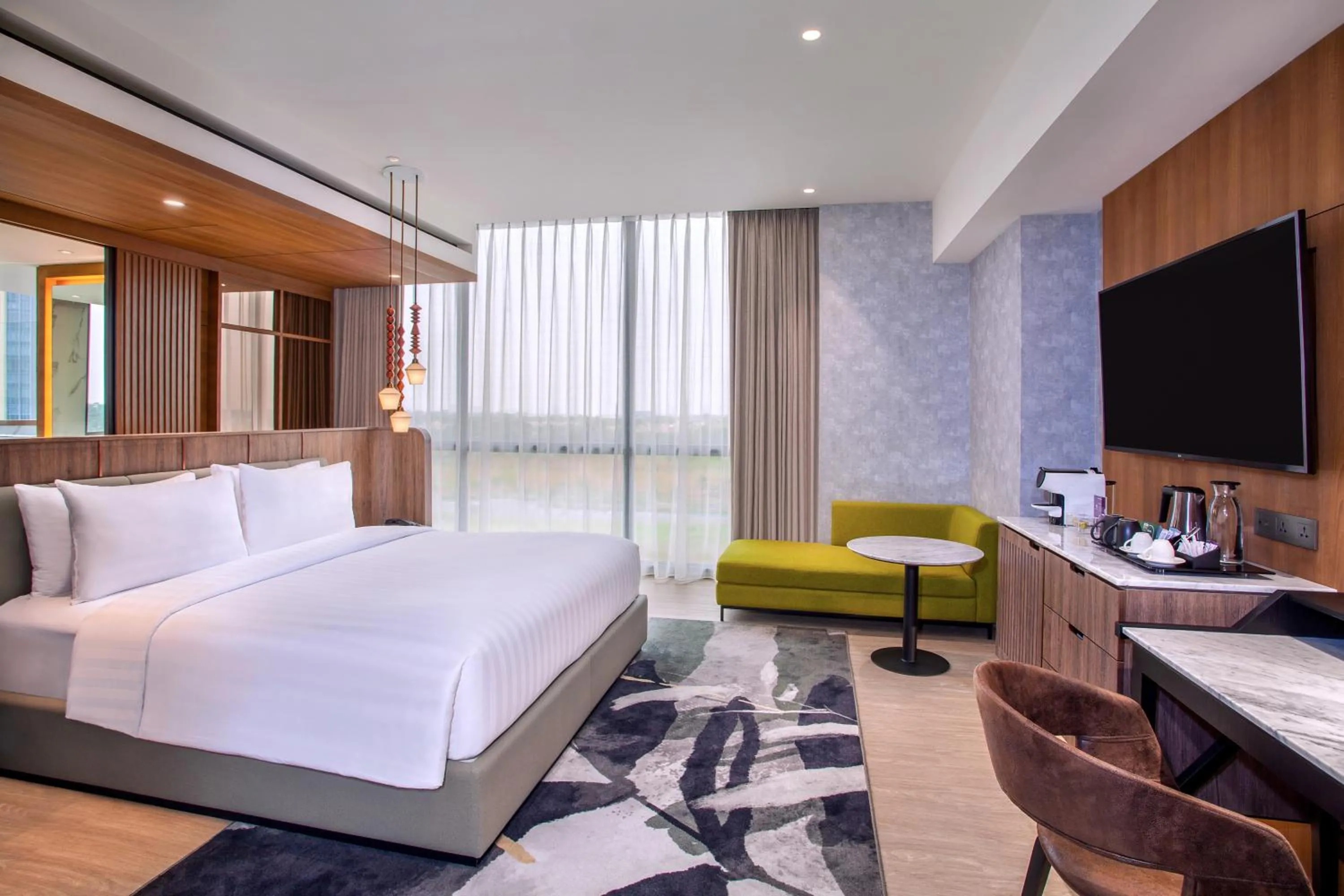 Junior Suite with one double bed in Mercure Tangerang BSD City