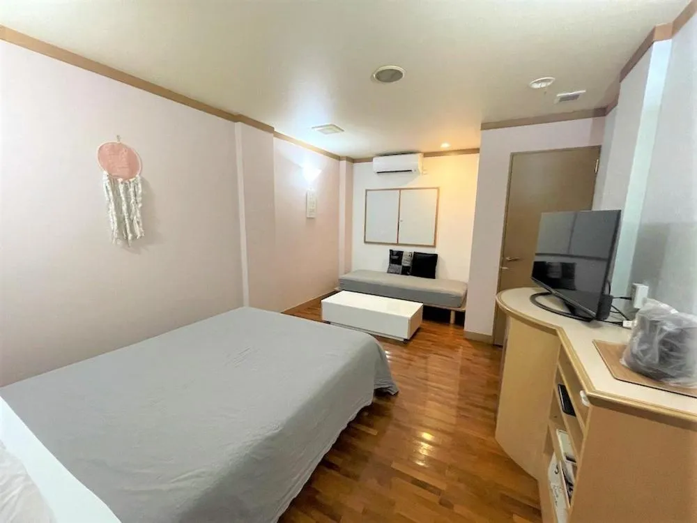 Standard Twin Room - single occupancy in Hotel bin