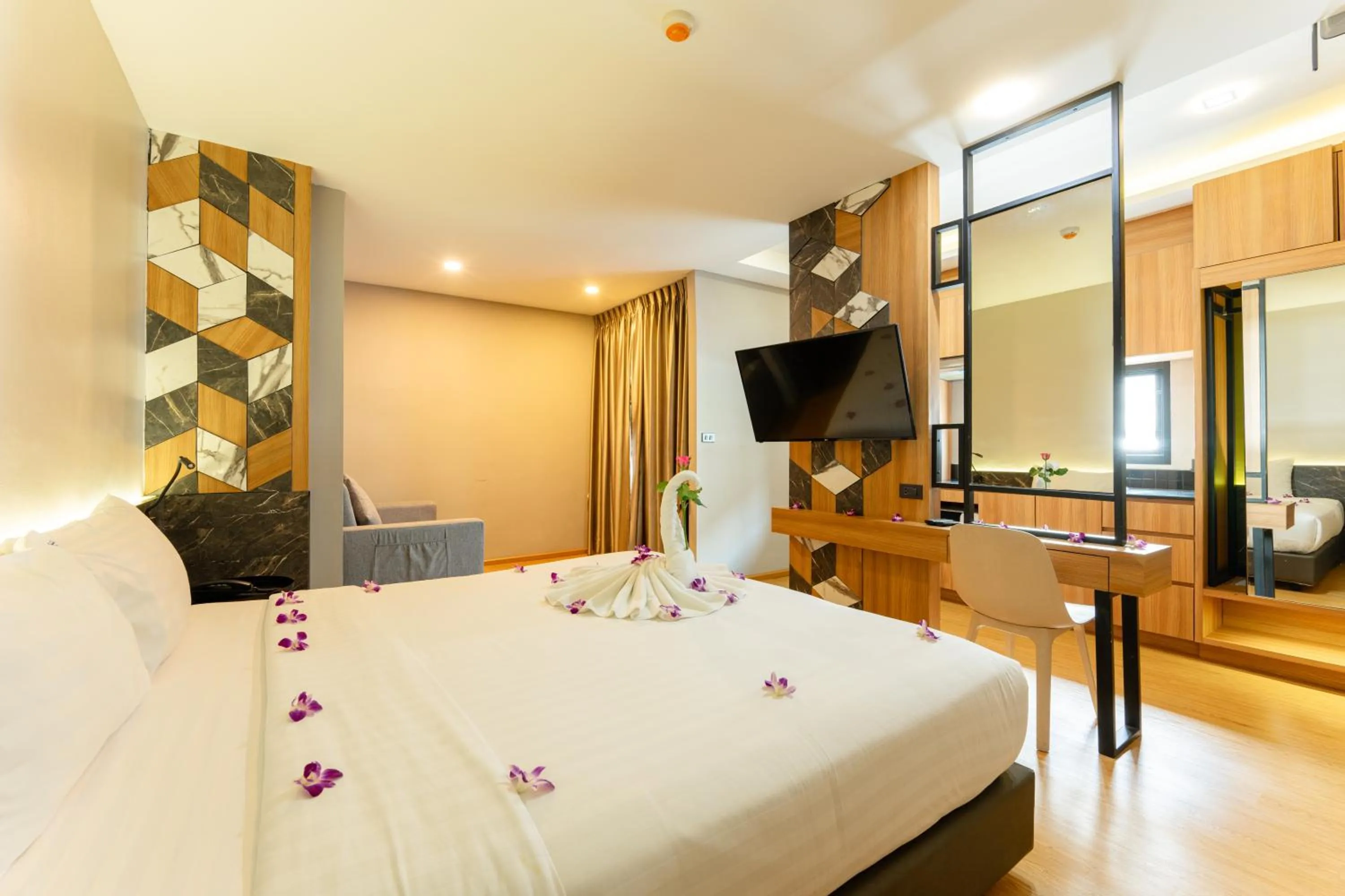 Deluxe Family Room in Sky Wave Patong