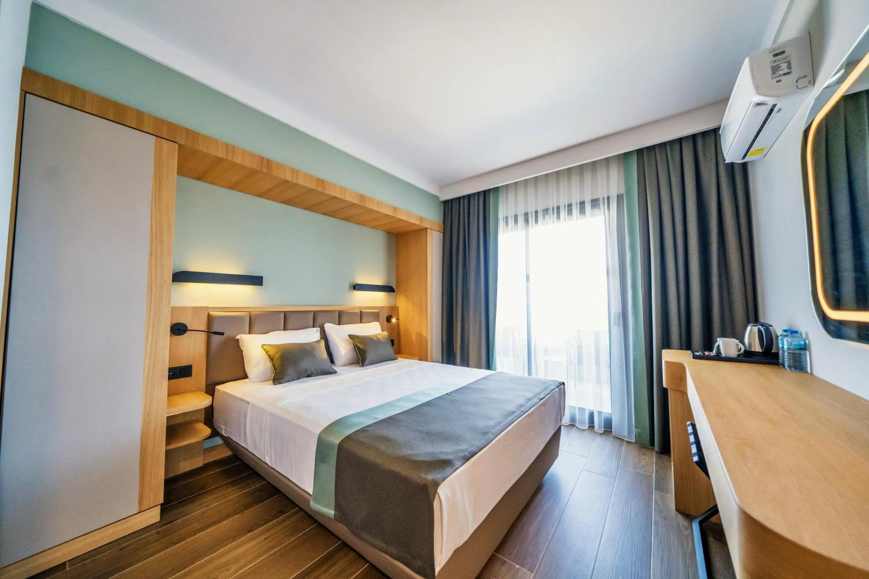 Deluxe Double Room with Sea View in Premier Nergis Beach & SPA
