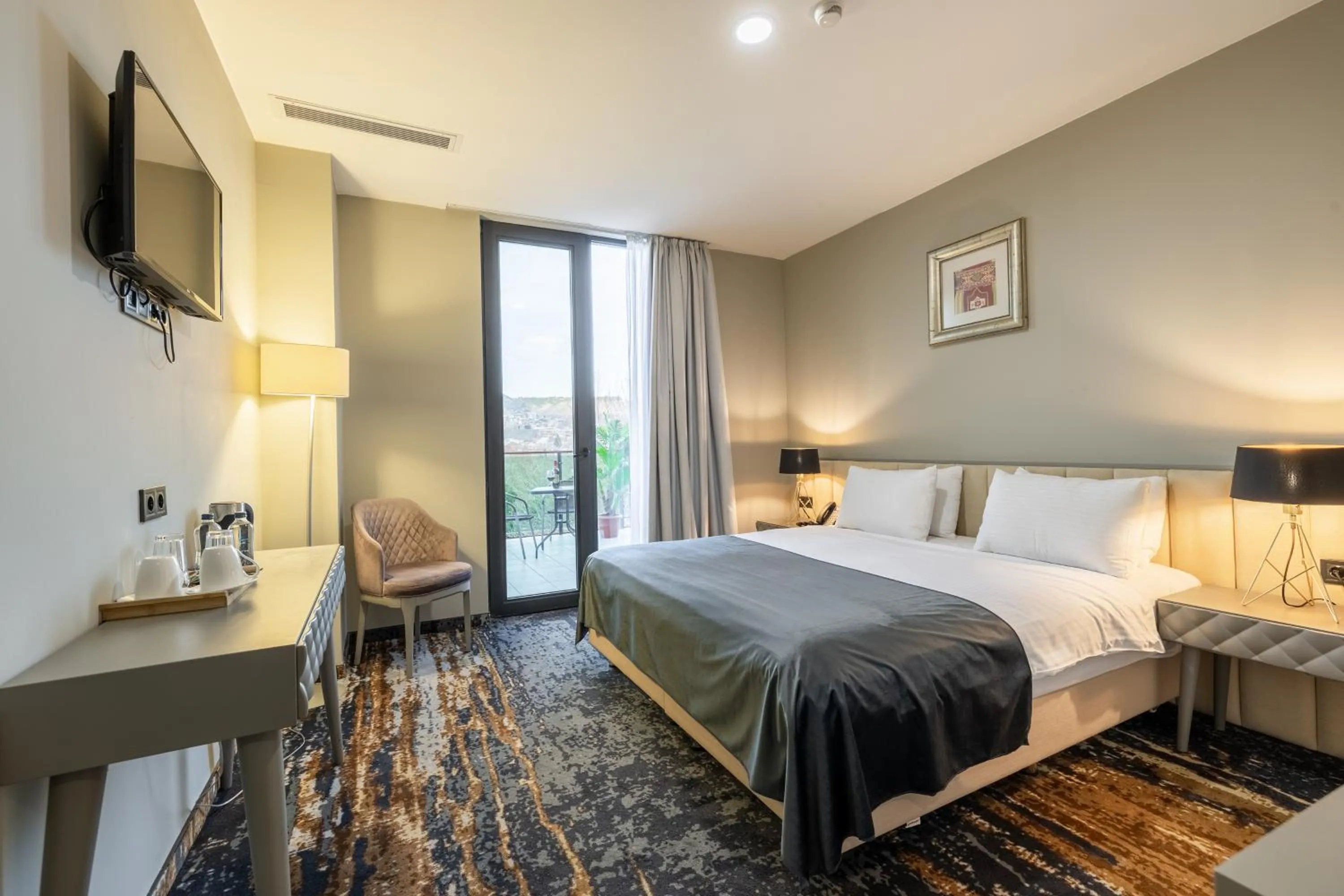 Standard Double or Twin Room with Balcony in Brosse Garden