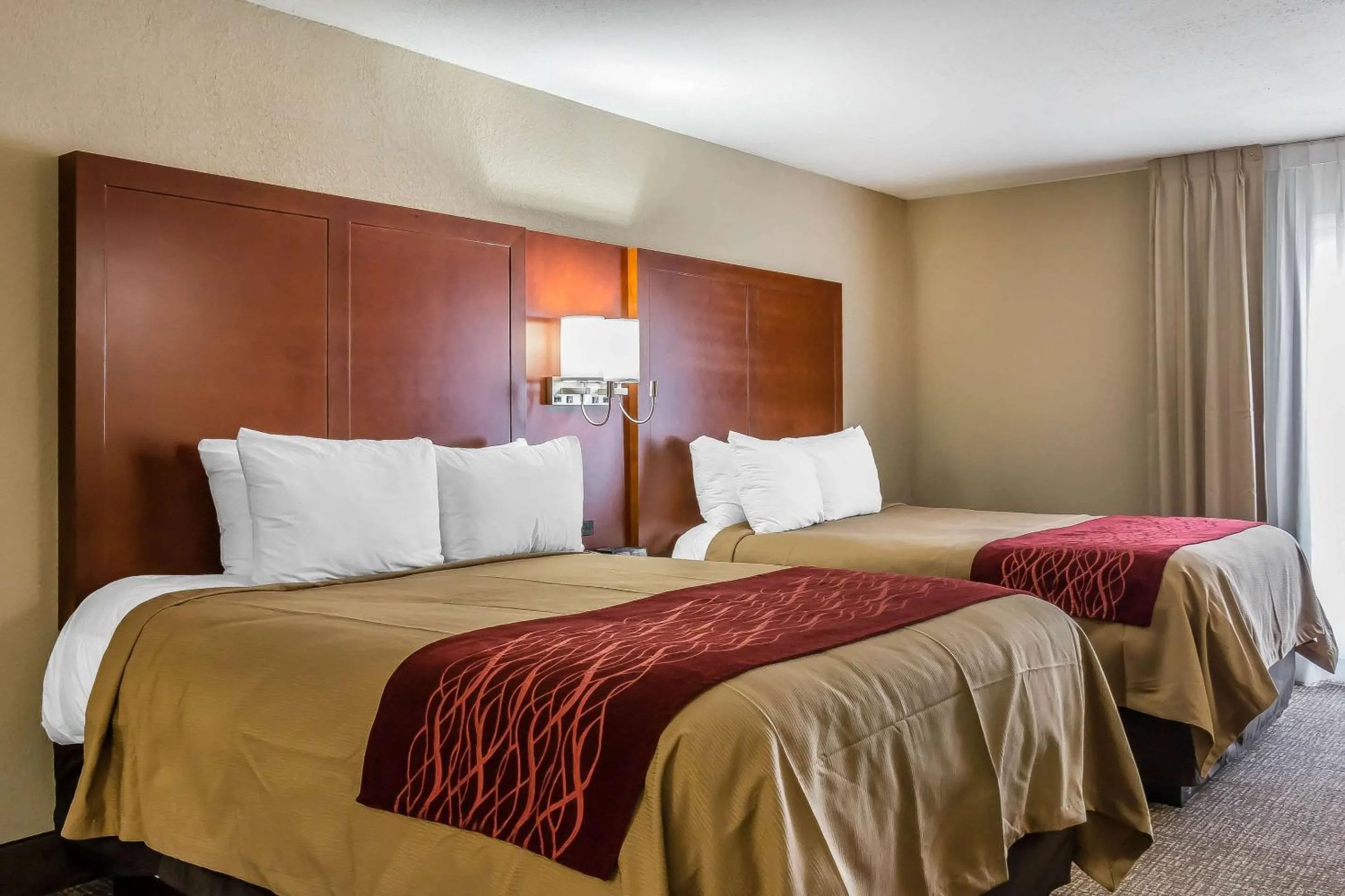 Queen Suite with Two Queen Beds in Comfort Inn