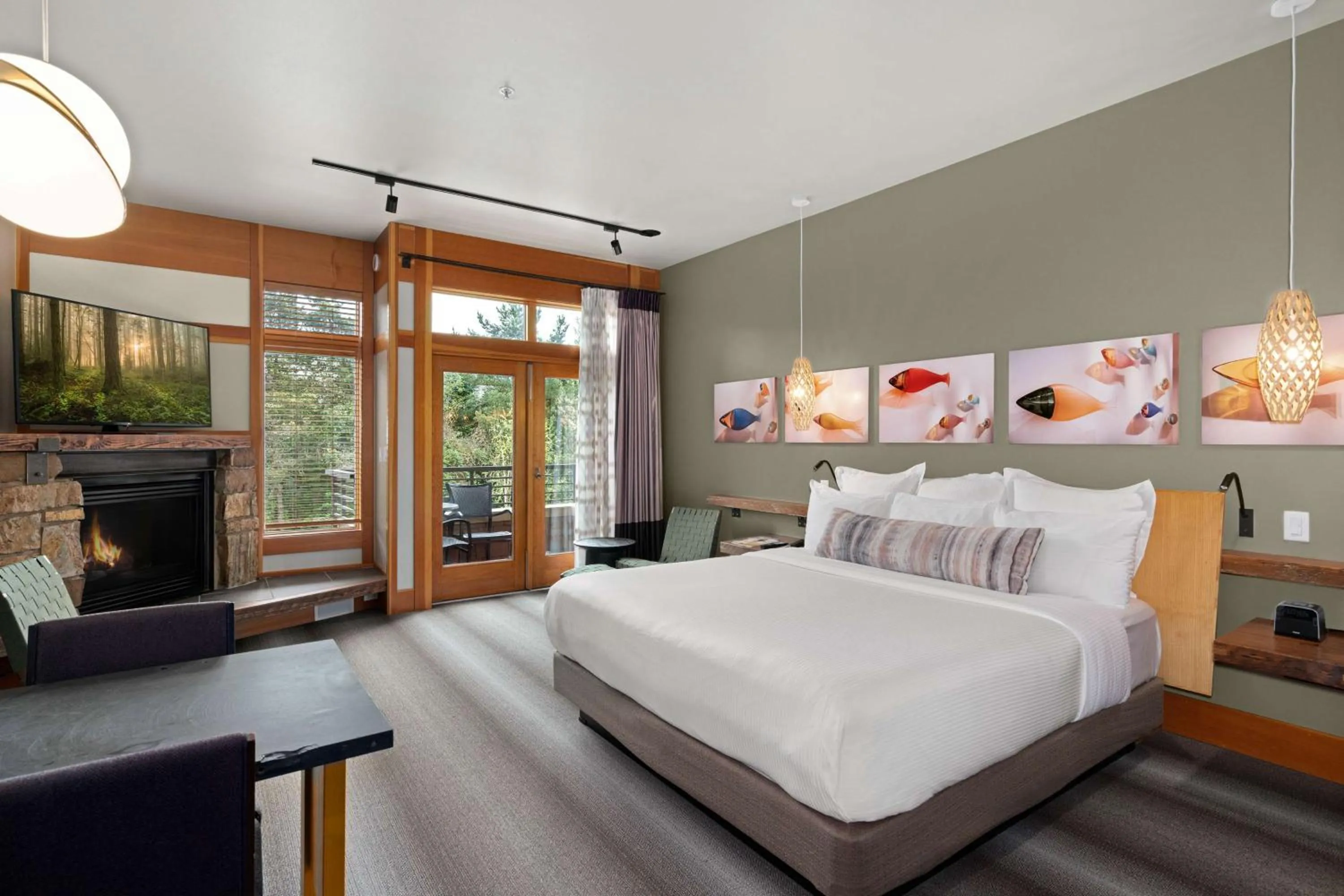 Deluxe Room in Willows Lodge