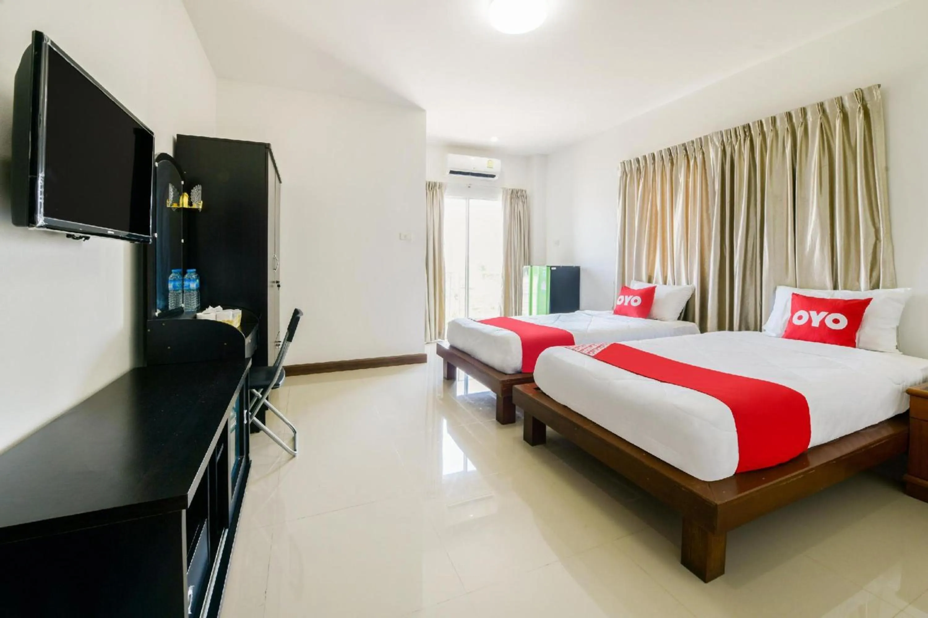 Standard Twin Room in OYO 350 Mae Saeng Place