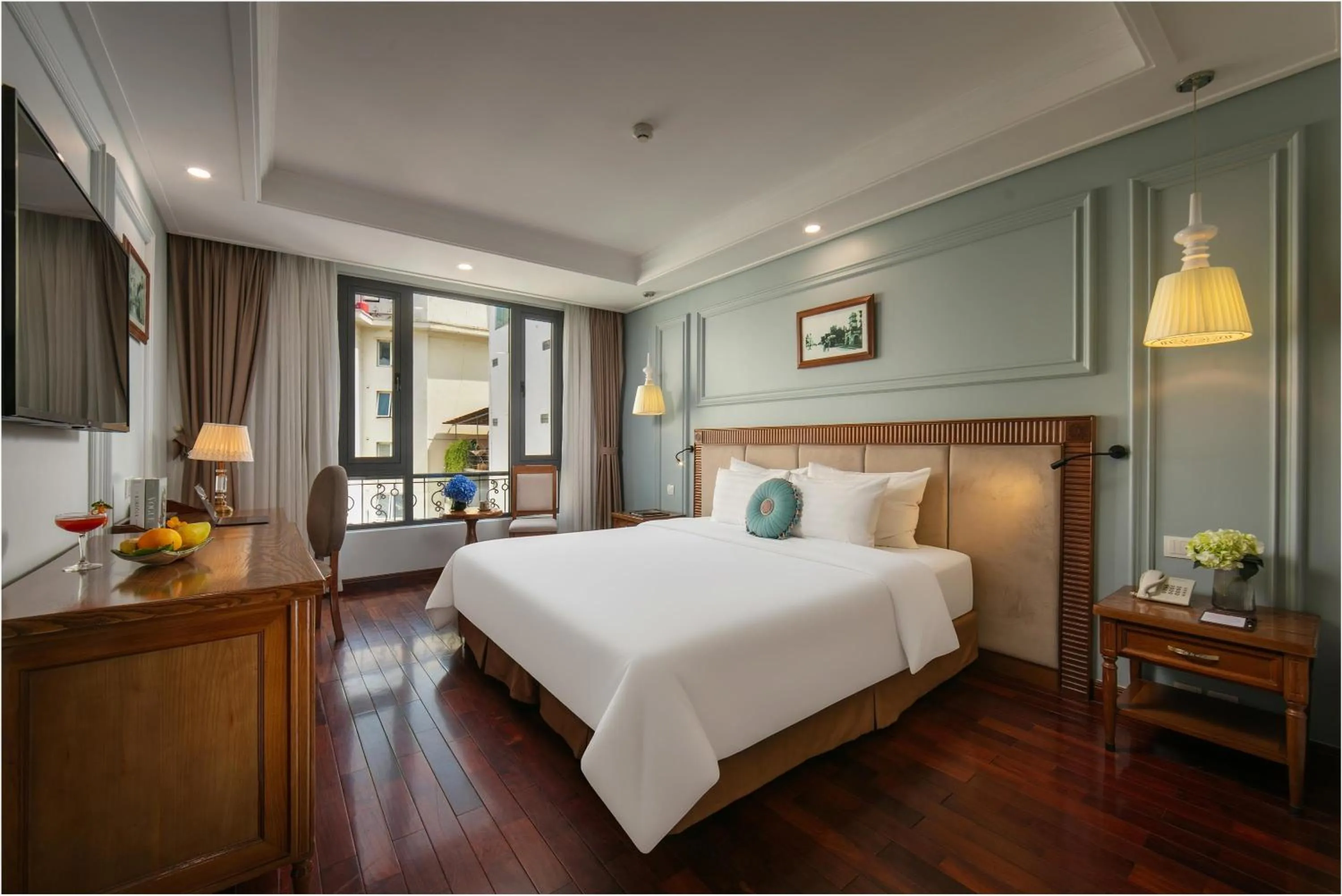 Deluxe City View Room in Hanoi Pearl Hotel