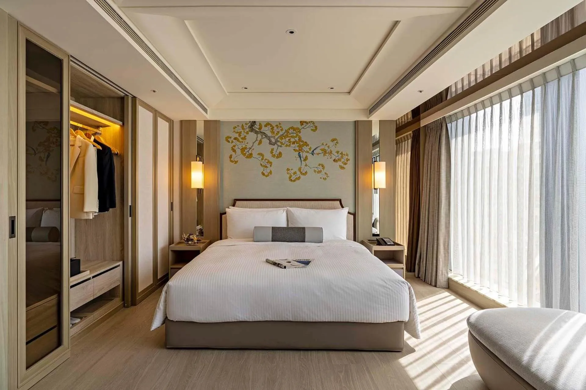 Deluxe King Room in Hanns House