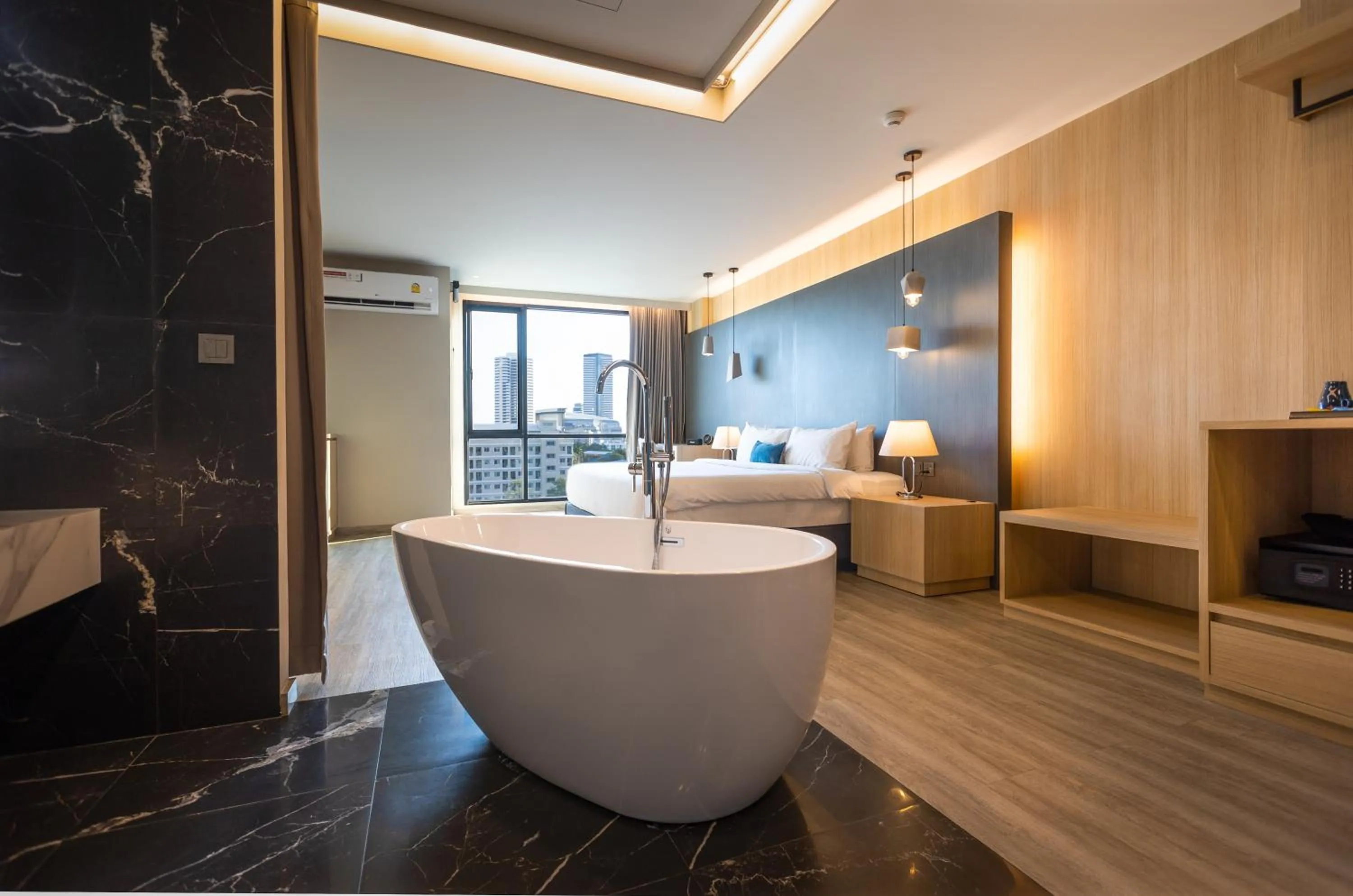 King Suite in 56 Hotel