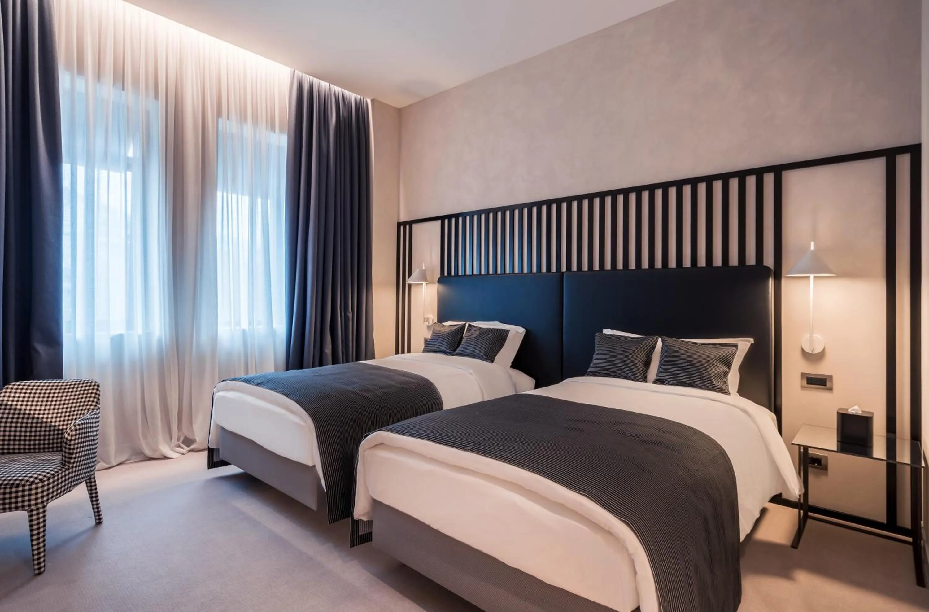 Superior Twin Room in Monograph Freedom Square