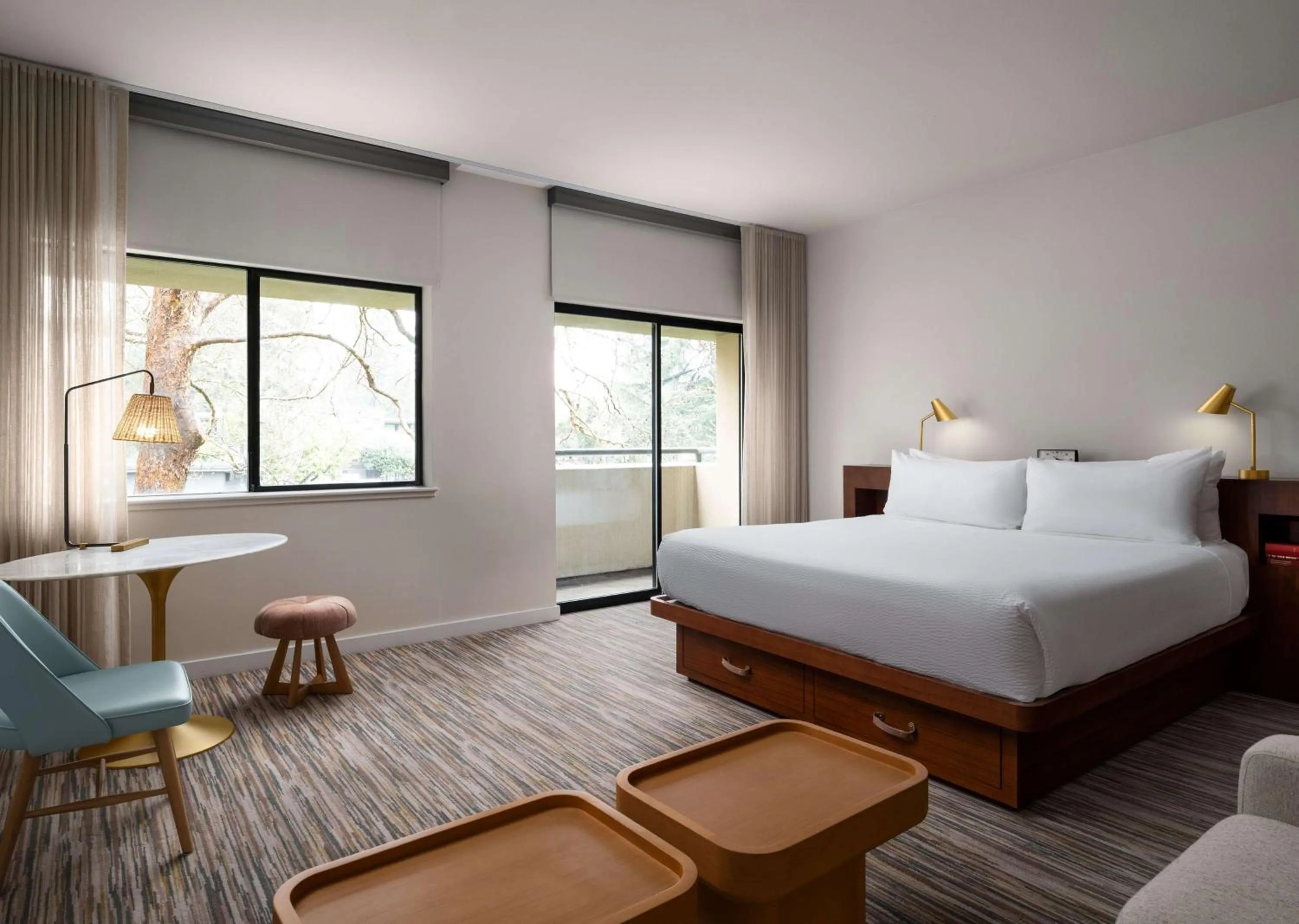 King Room with Sofa Bed and Pool View in Flamingo Resort & Spa Santa Rosa Sonoma, Tapestry by Hilton