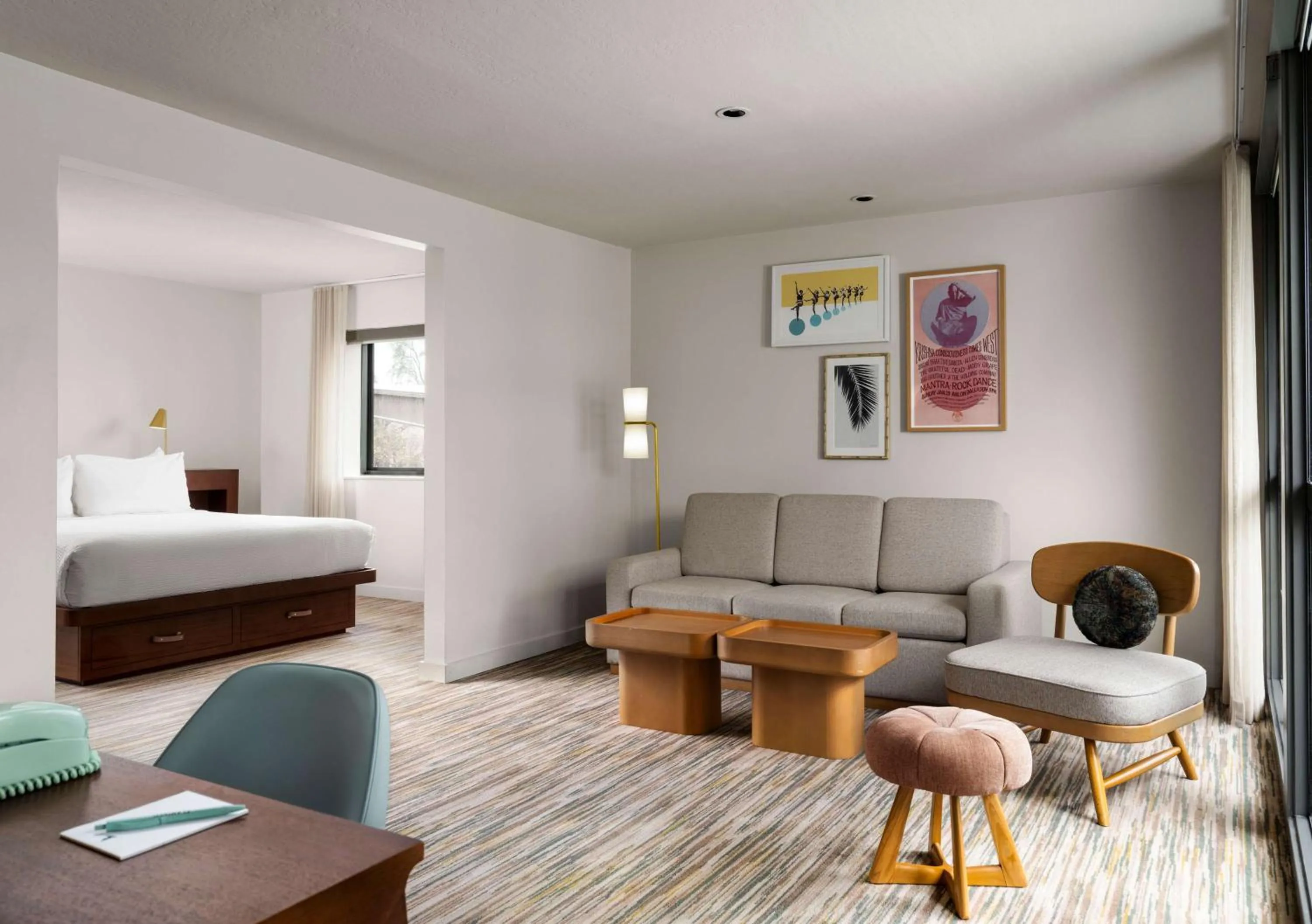 One-Bedroom King Suite with Lanai and Pool View in Flamingo Resort & Spa Santa Rosa Sonoma, Tapestry by Hilton