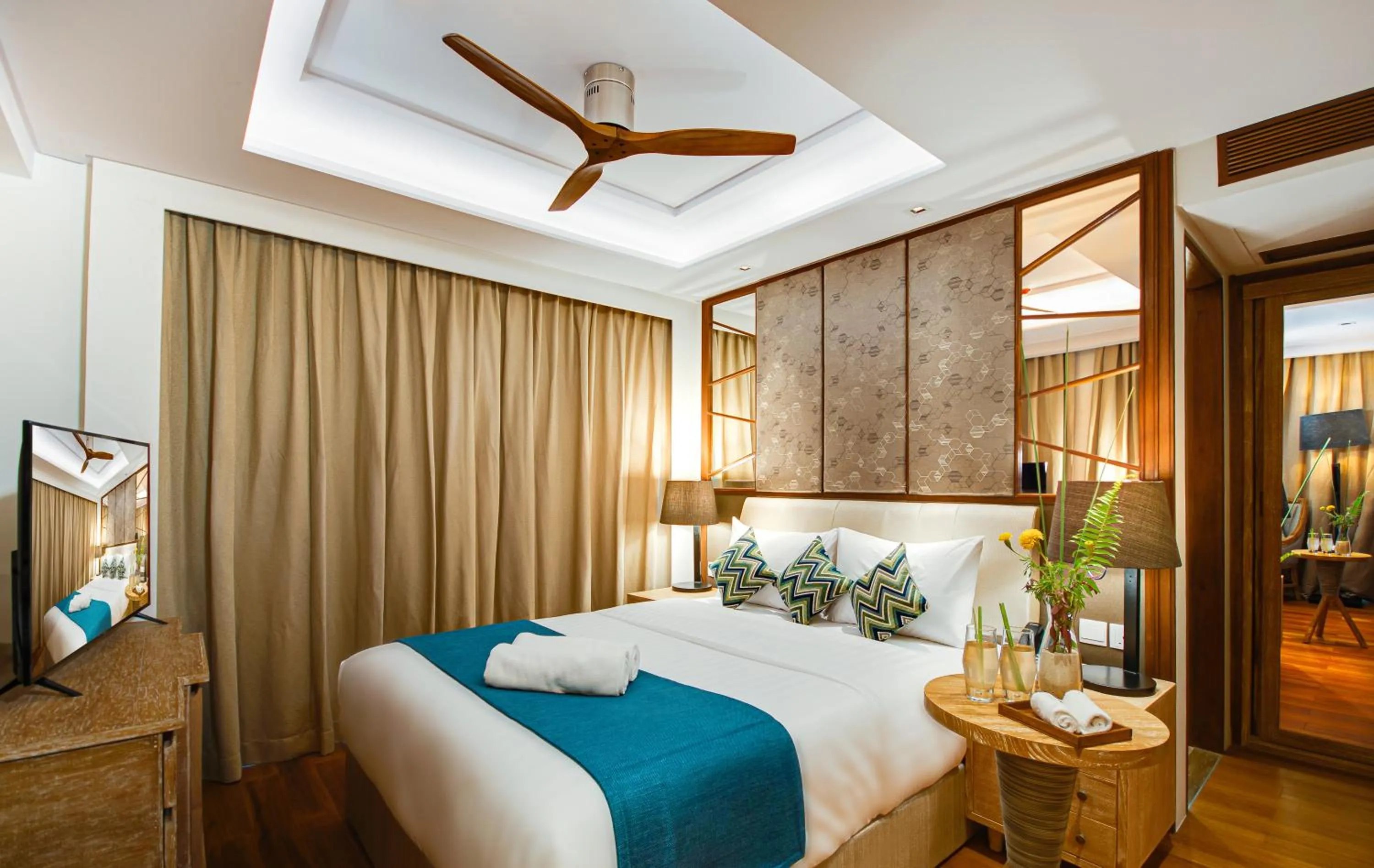 Deluxe Double Room with Sea View (Free Return Airport Transfer and 10% off on Food & Beverage) in Seasalter Maldives