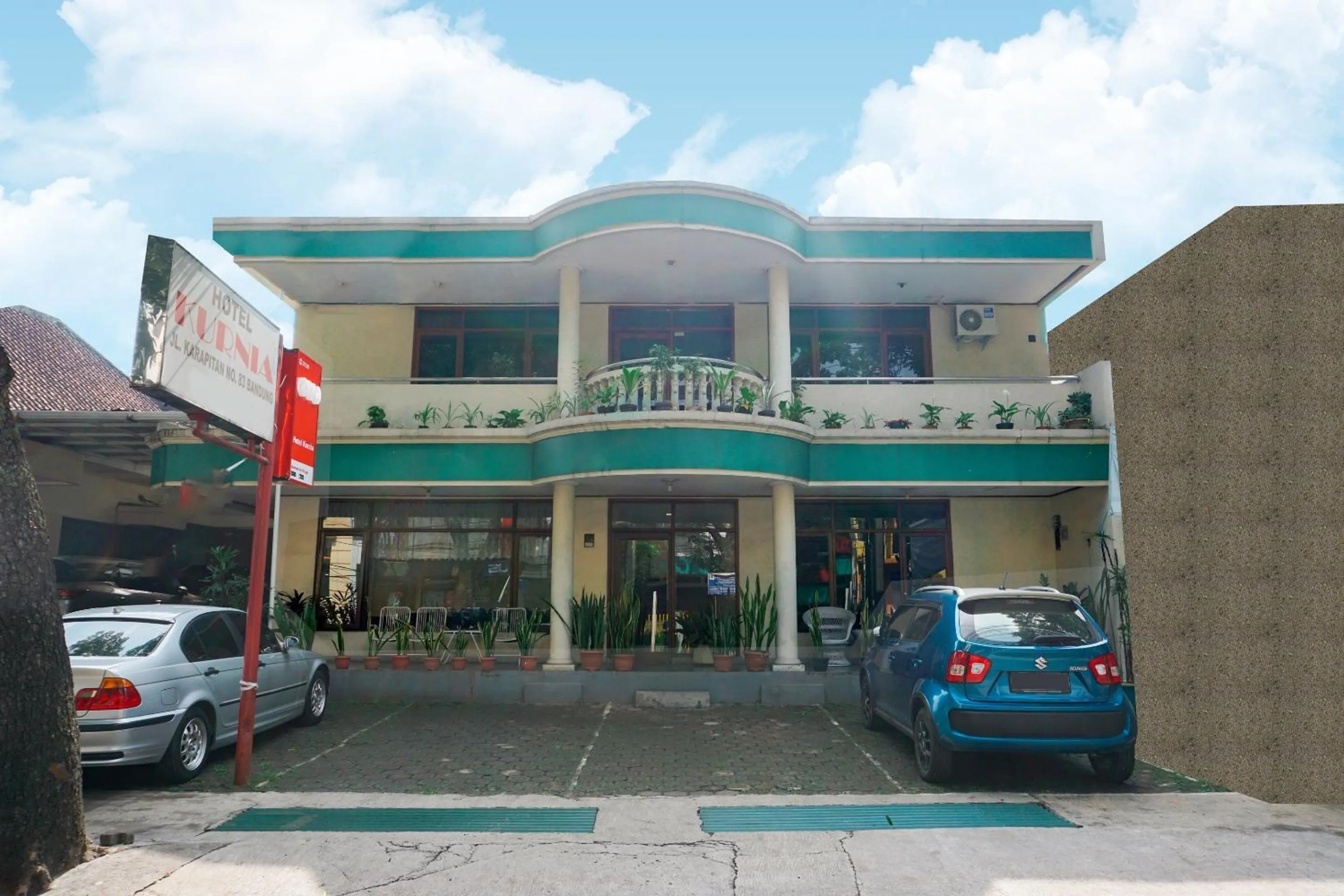 Hotel O Kebon Jeruk Near Gedung Sate Formerly Kurnia Hotel