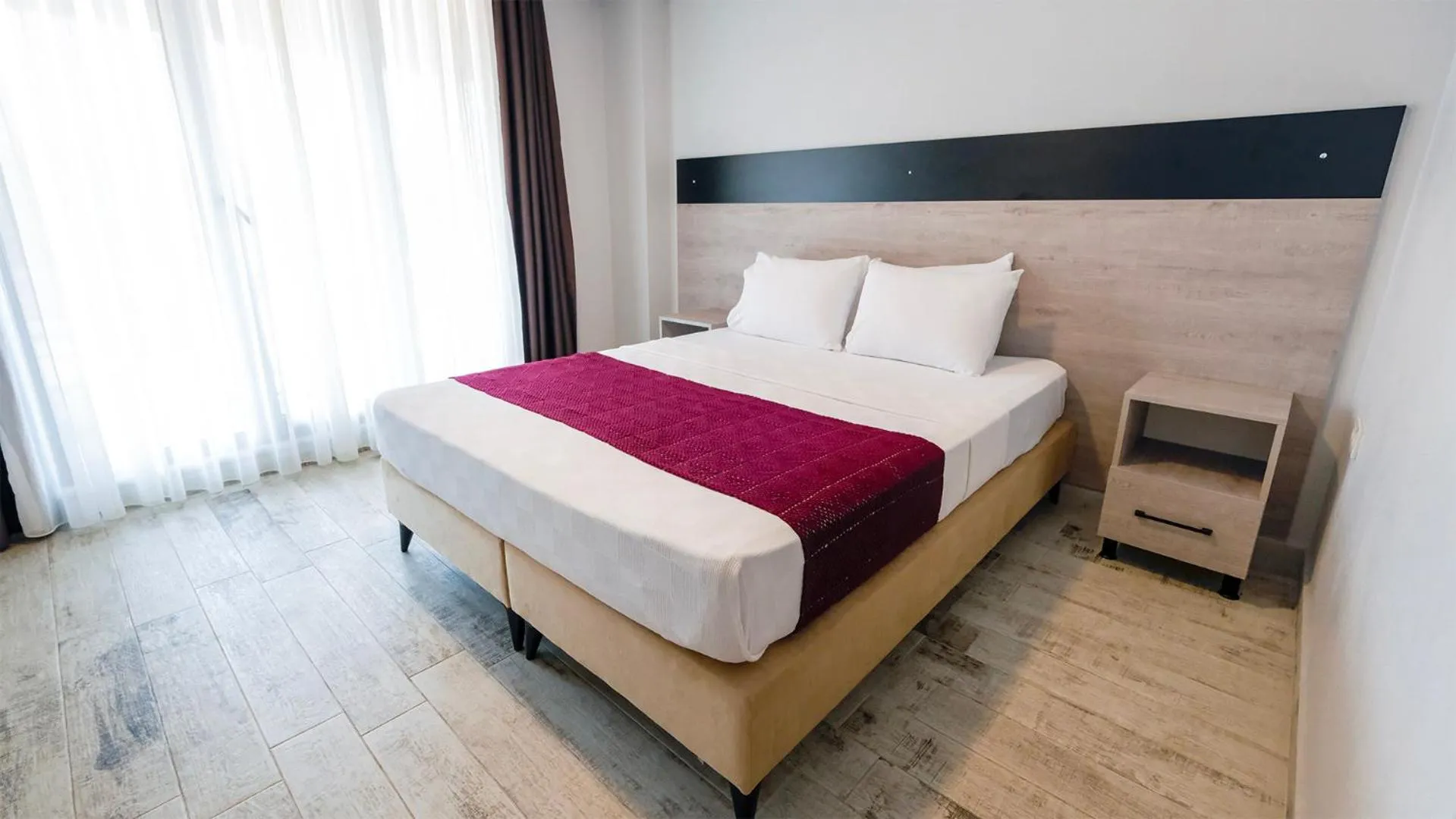 Superior Room with Balcony Land View in Yalıköy Deniz Otel Istanbul