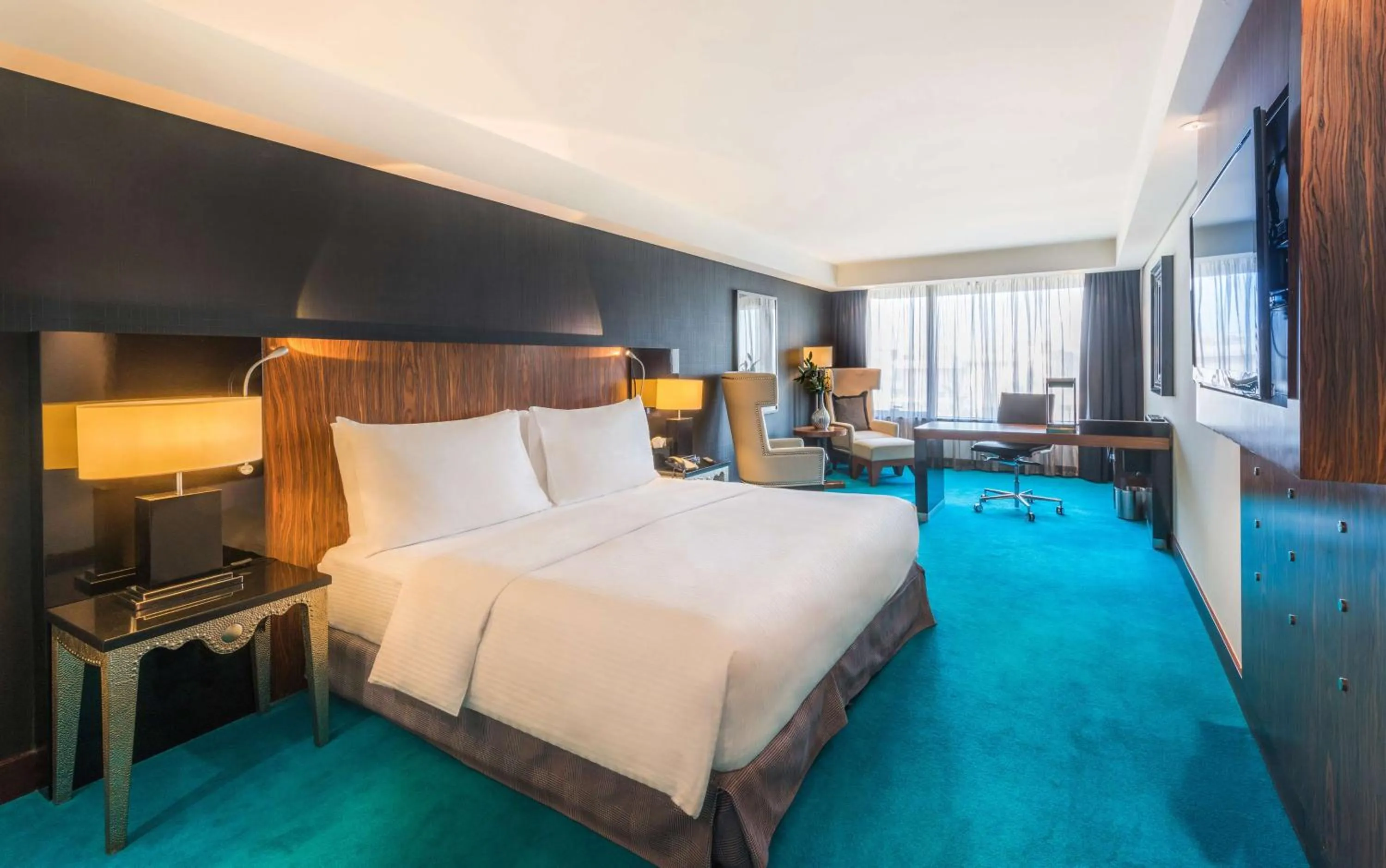 Executive Room with Lounge Access in Radisson Blu Hotel, Kuwait