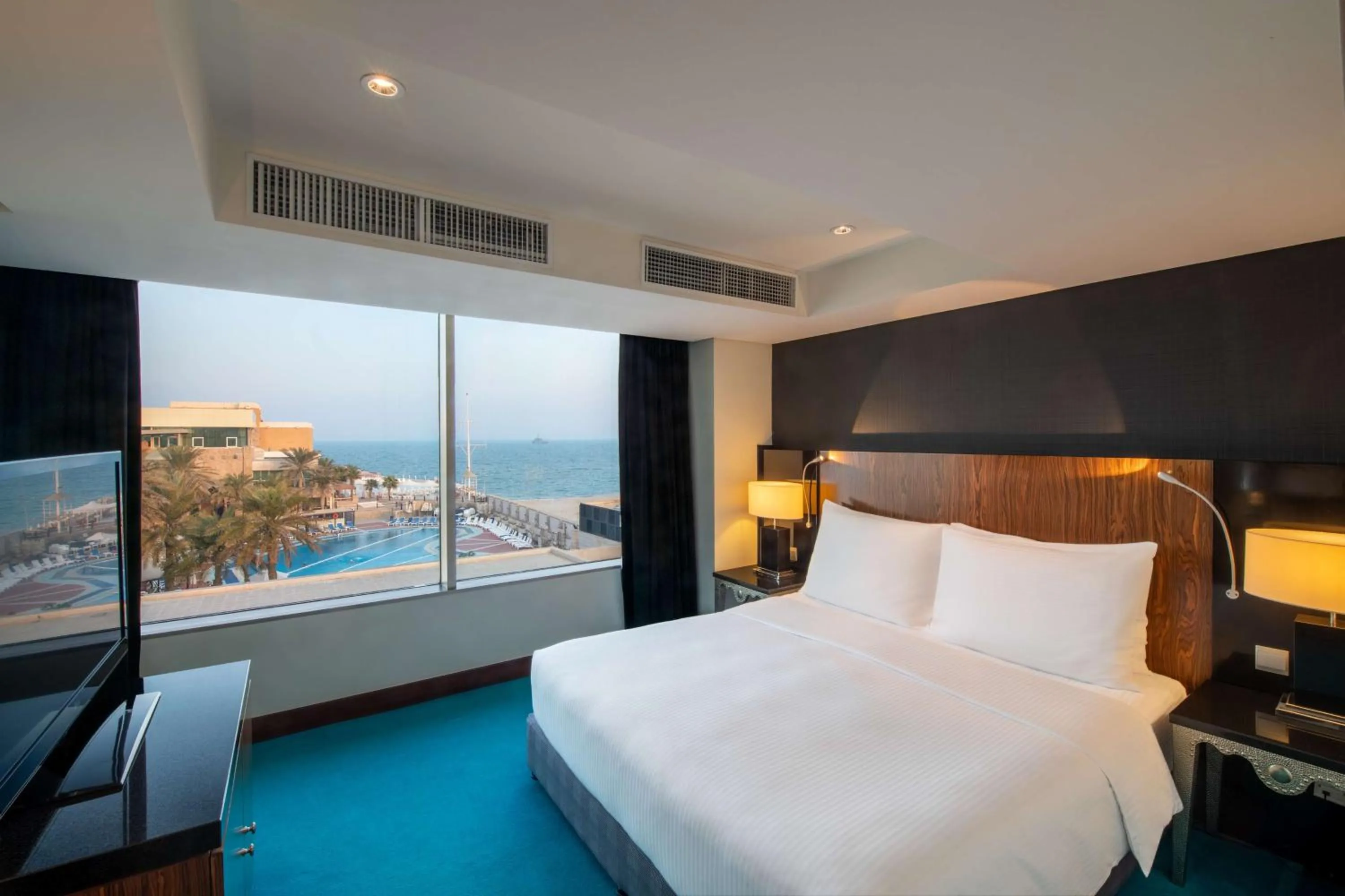 Suite with Sea View and Lounge Access in Radisson Blu Hotel, Kuwait