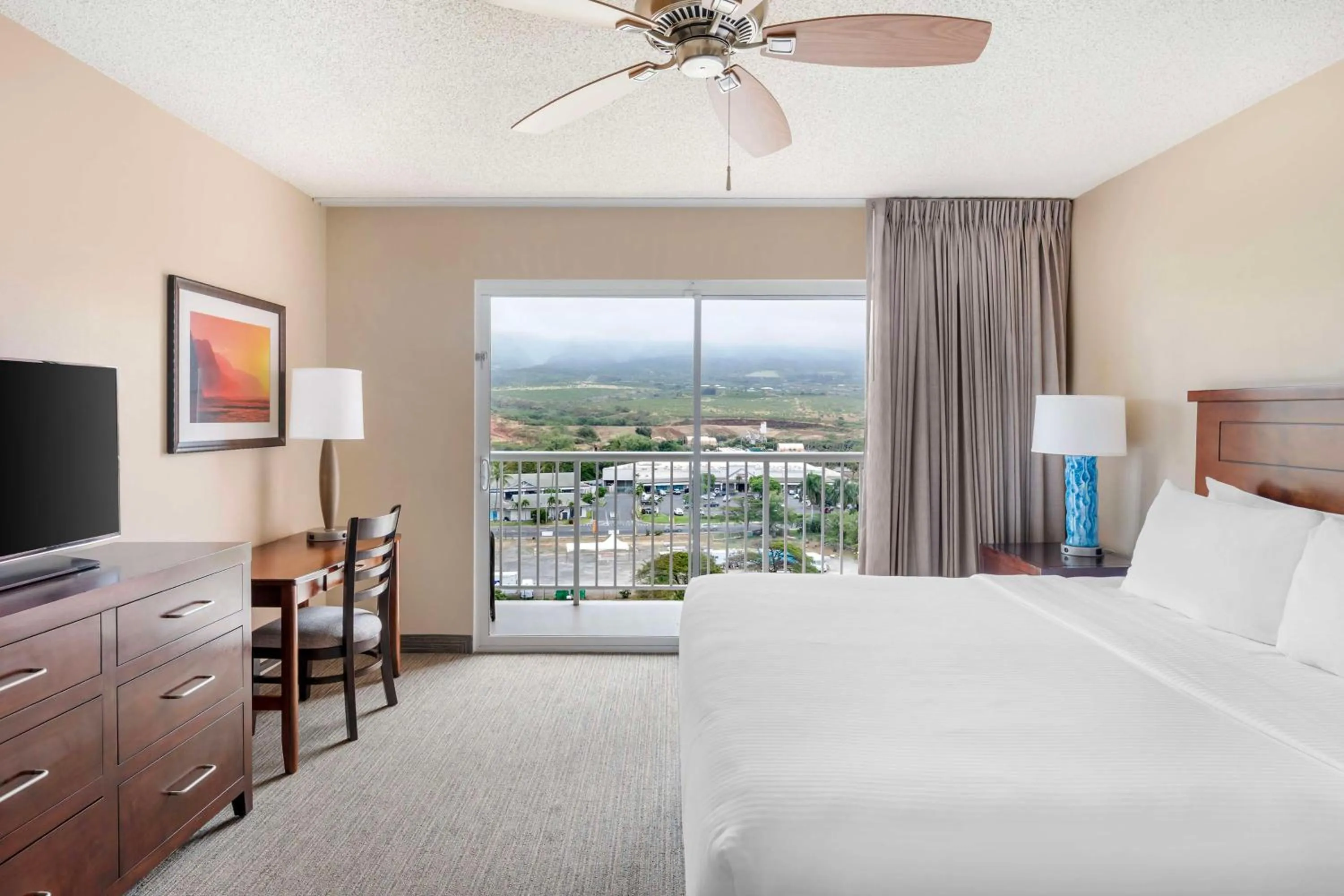 Two-Bedroom Suite with Balcony in Hilton Vacation Club Ka'anapali Beach Maui