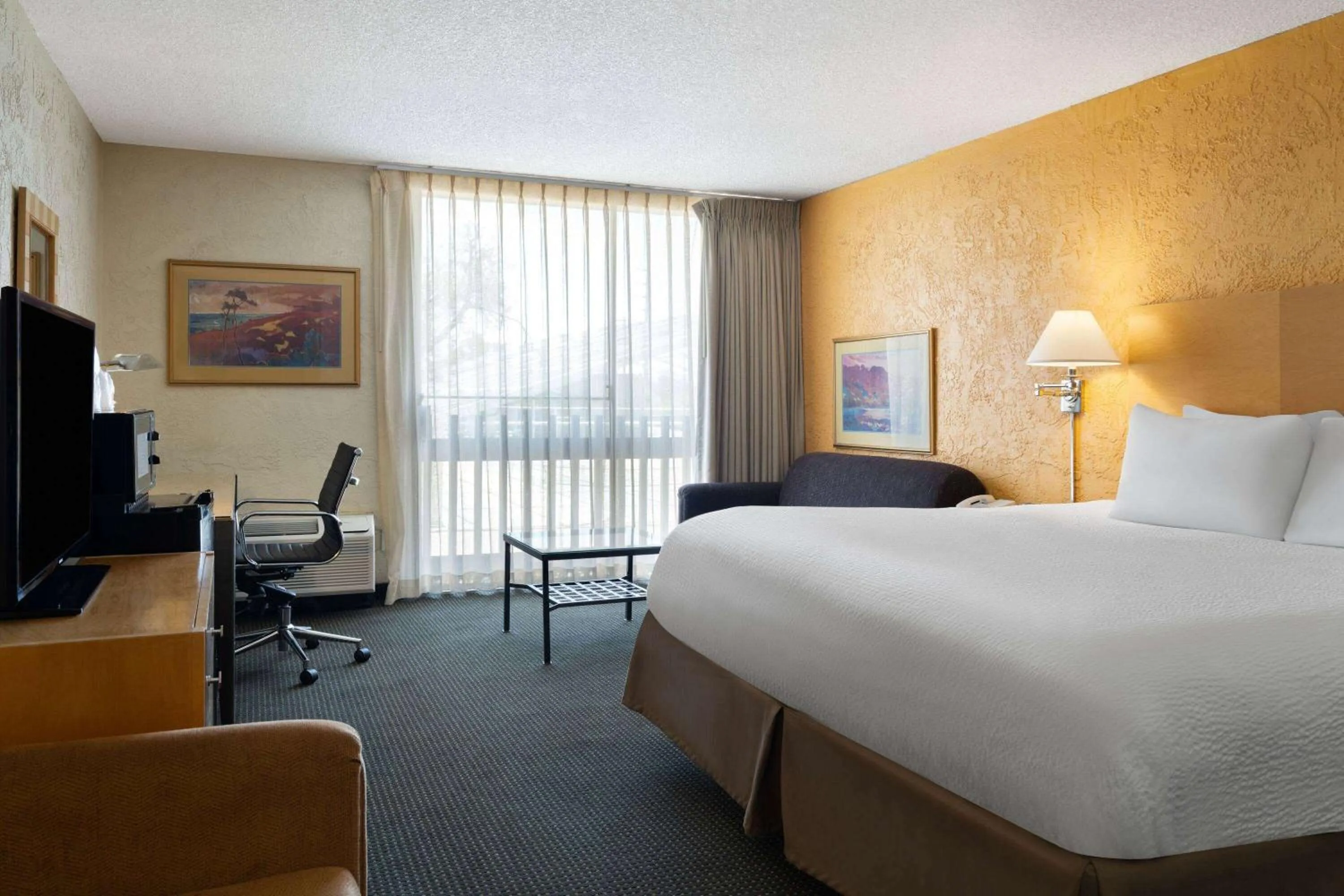 King Room - Non-Smoking in Ramada by Wyndham Tucson